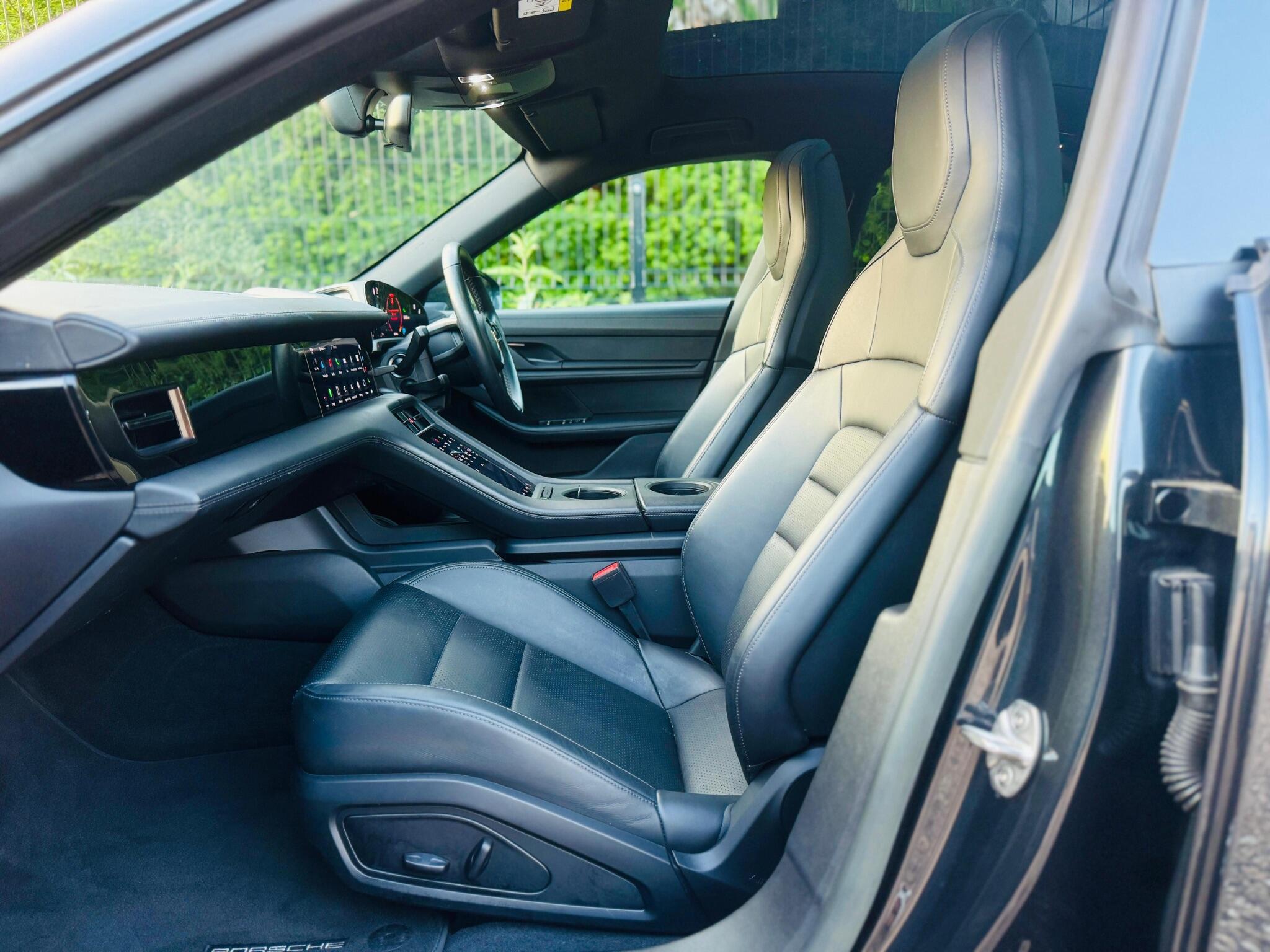 Porsche Taycan view 12