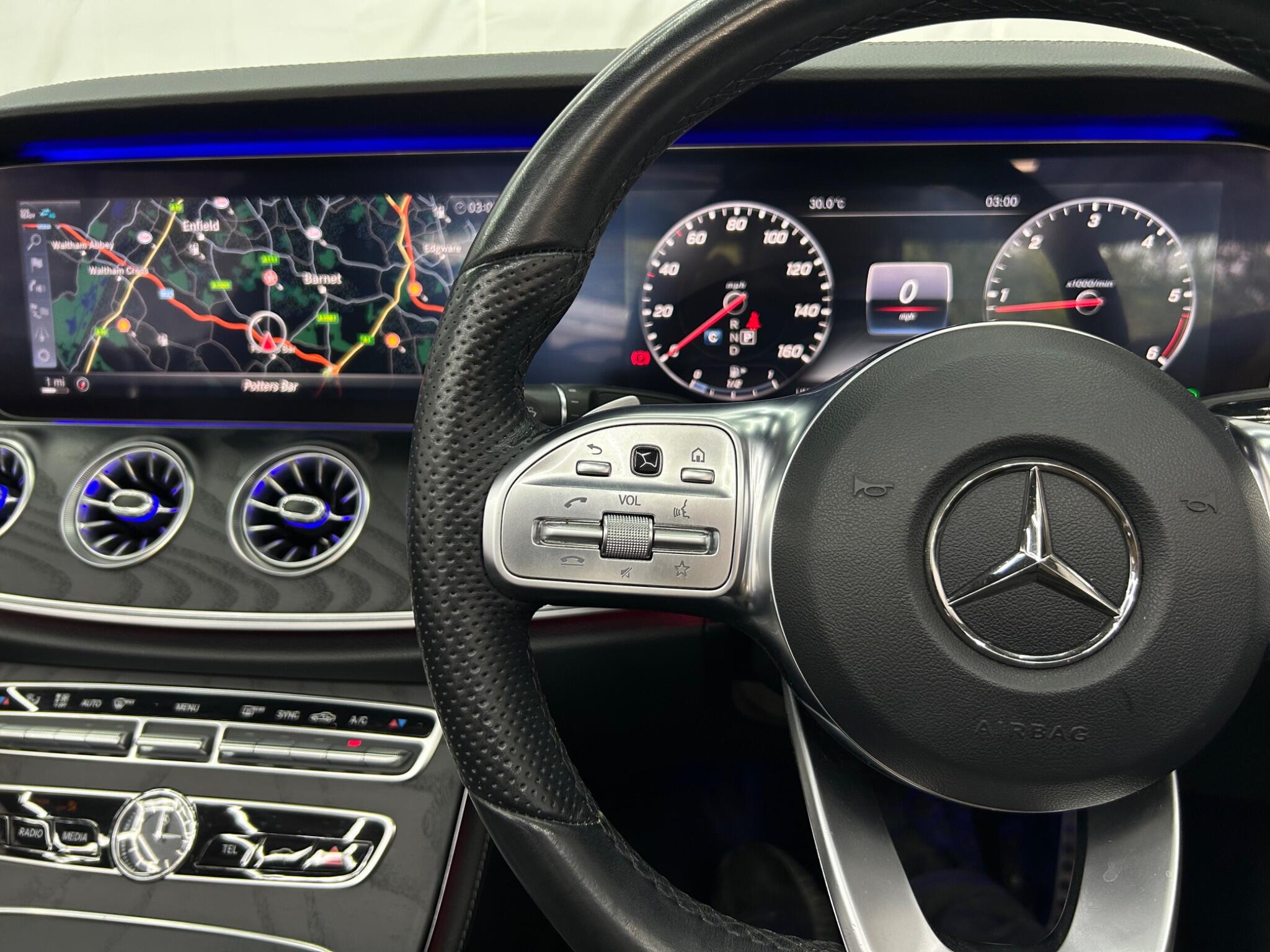 Mercedes-Benz E Class view 48