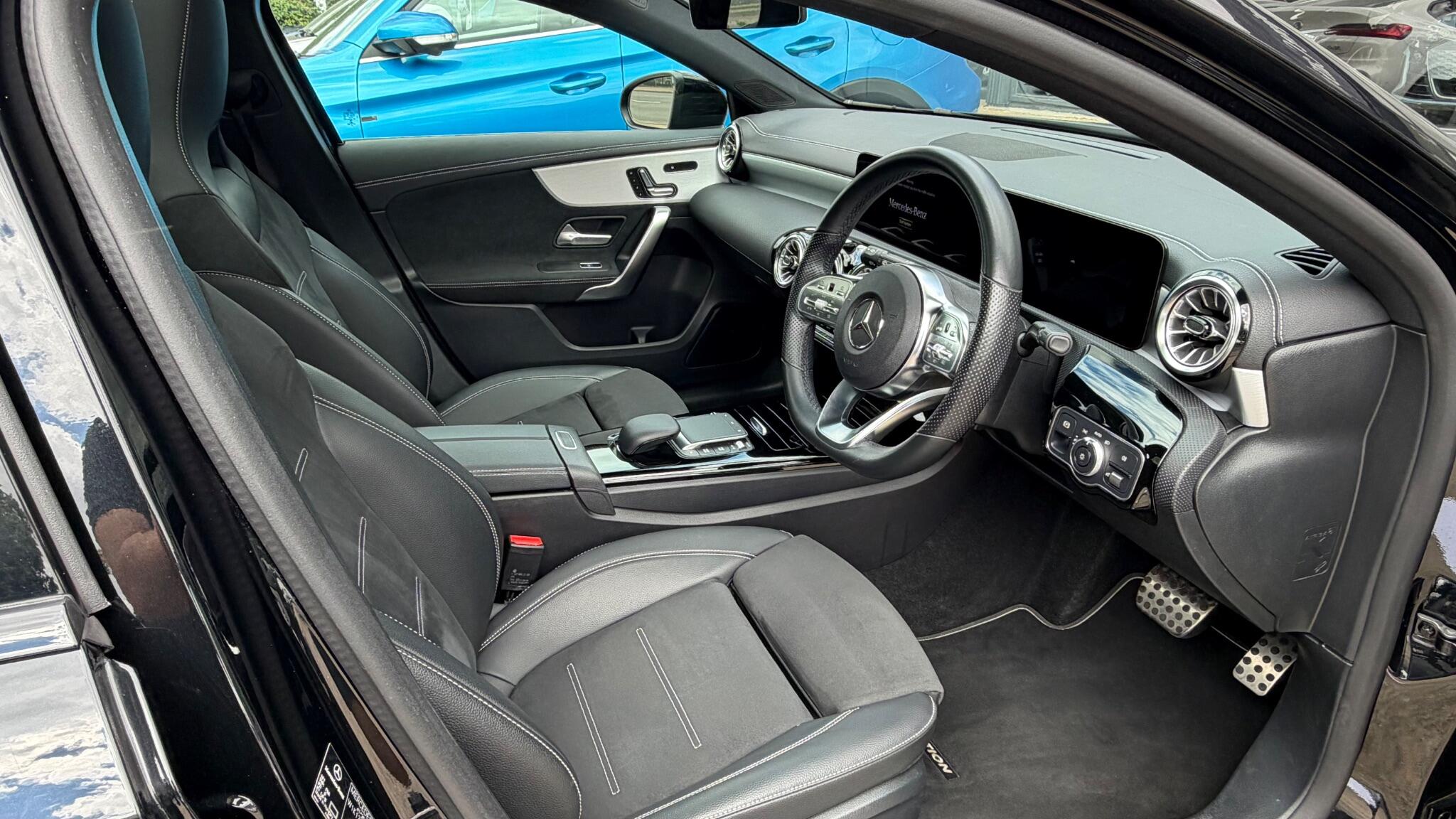 Mercedes-Benz A-Class view 23