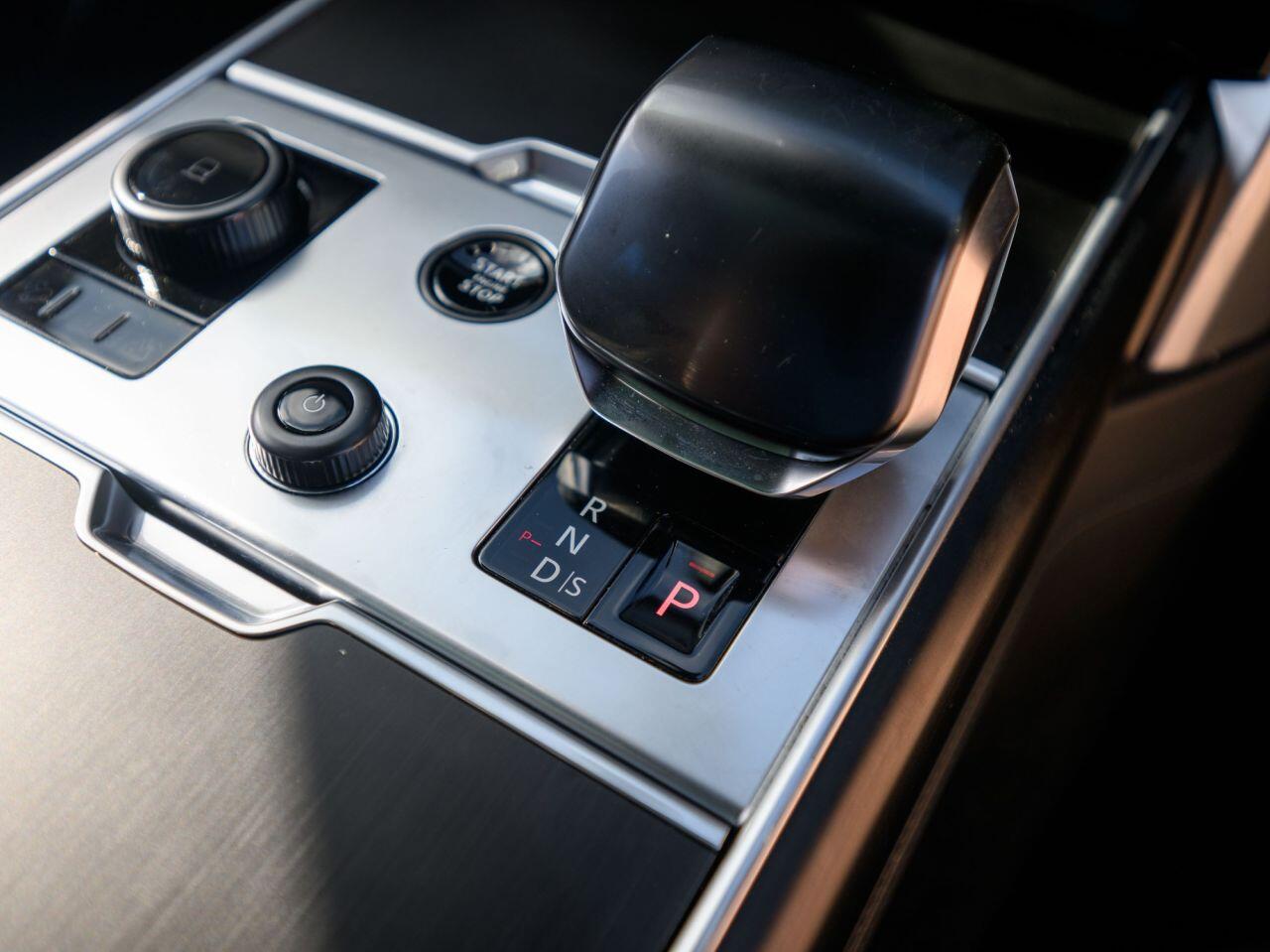 Land Rover Range Rover view 46