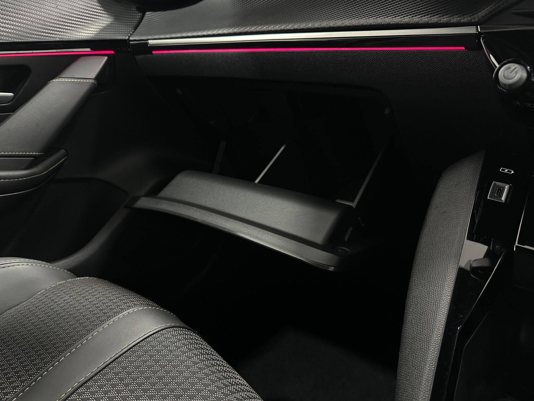 Peugeot 208 view 26
