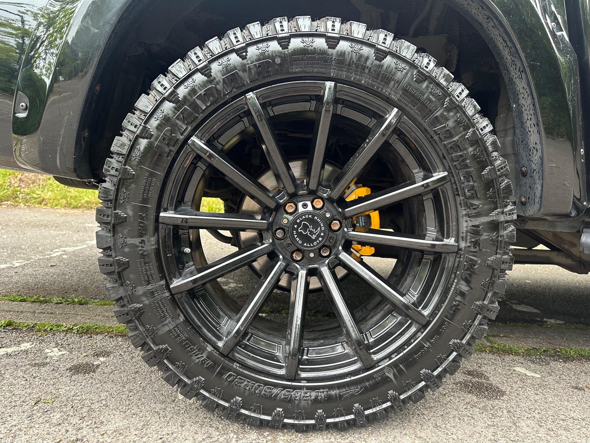 Mercedes-Benz X-Class view 21