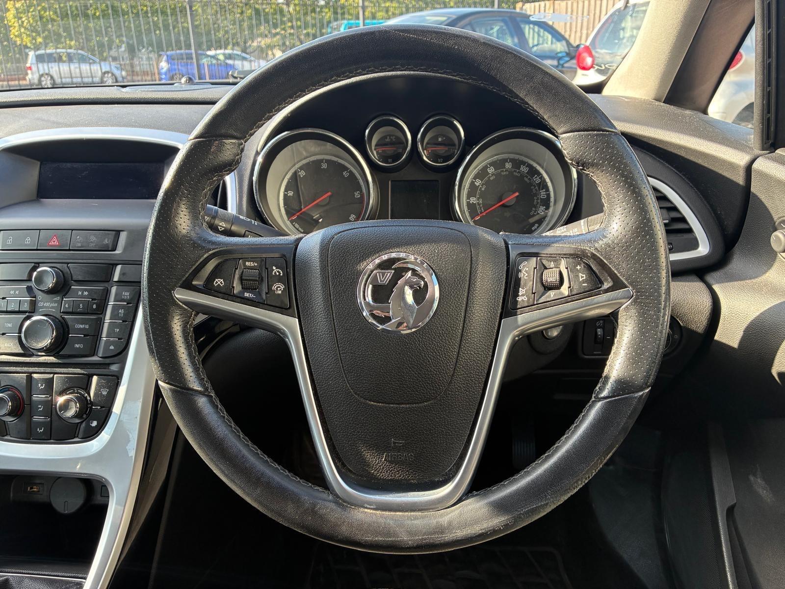 Vauxhall Astra view 18
