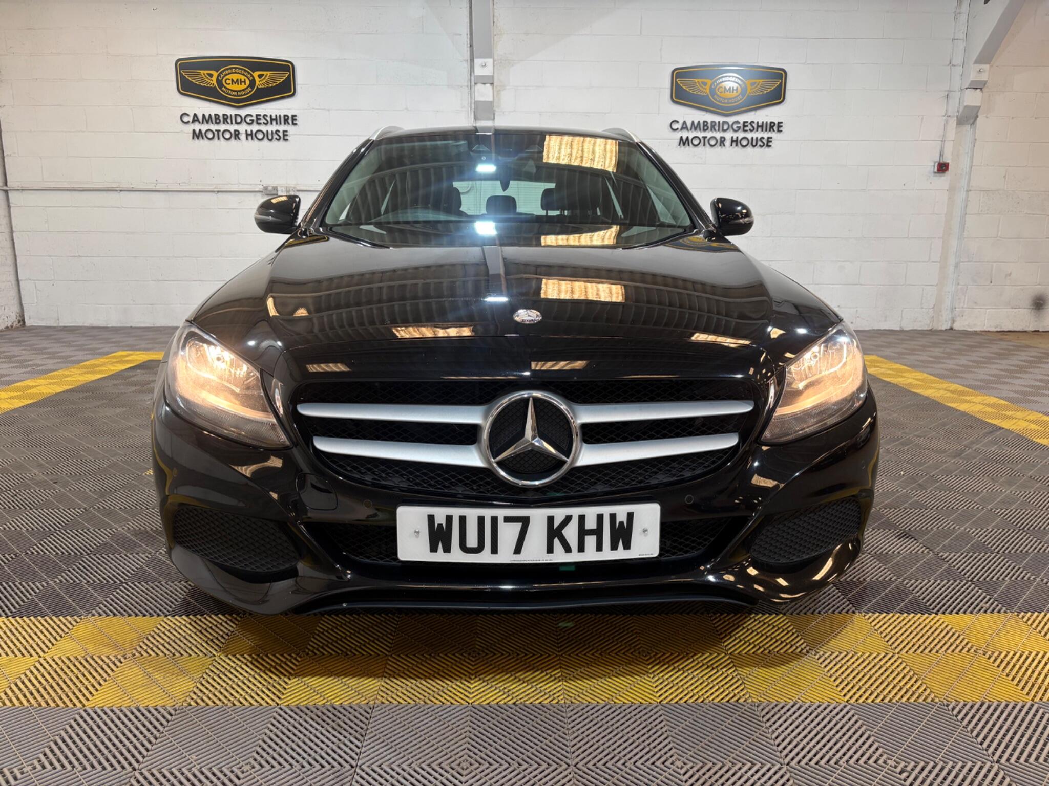 Mercedes-Benz C Class view 14