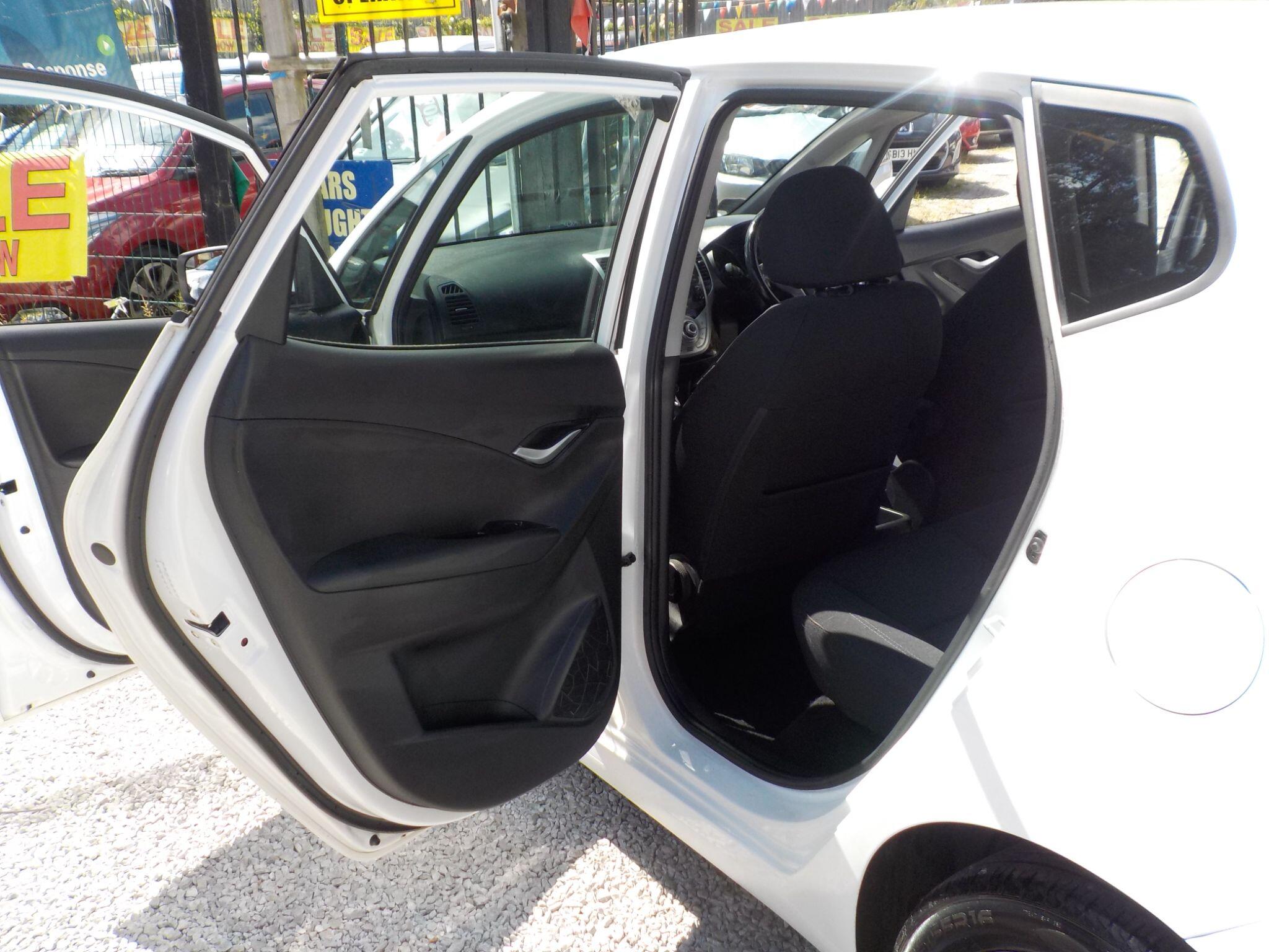 Hyundai ix20 1.6 CRDi Blue Drive SE Euro 6 (s/s) 5dr
