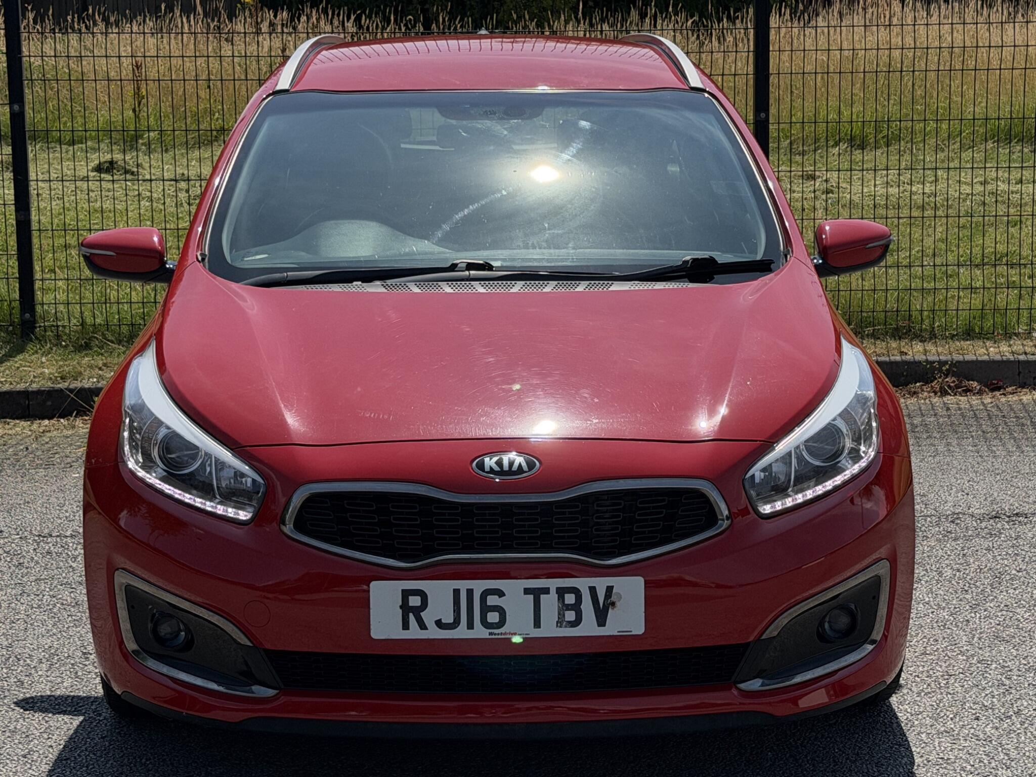Kia Ceed view 2