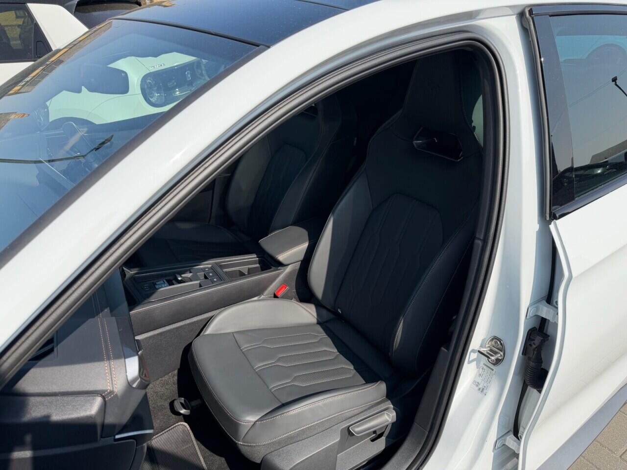 Cupra Leon view 18