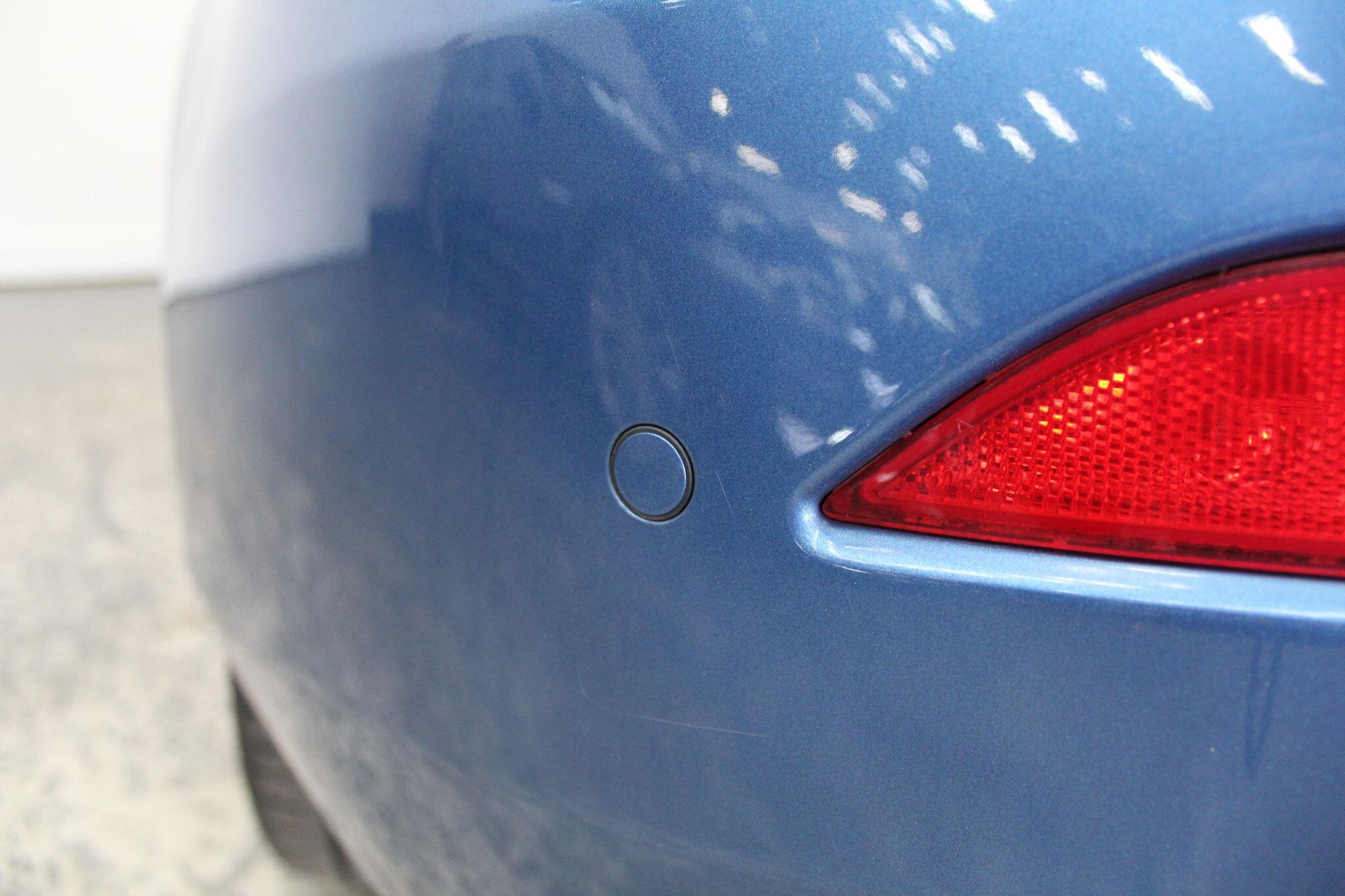 Volvo V40 view 16
