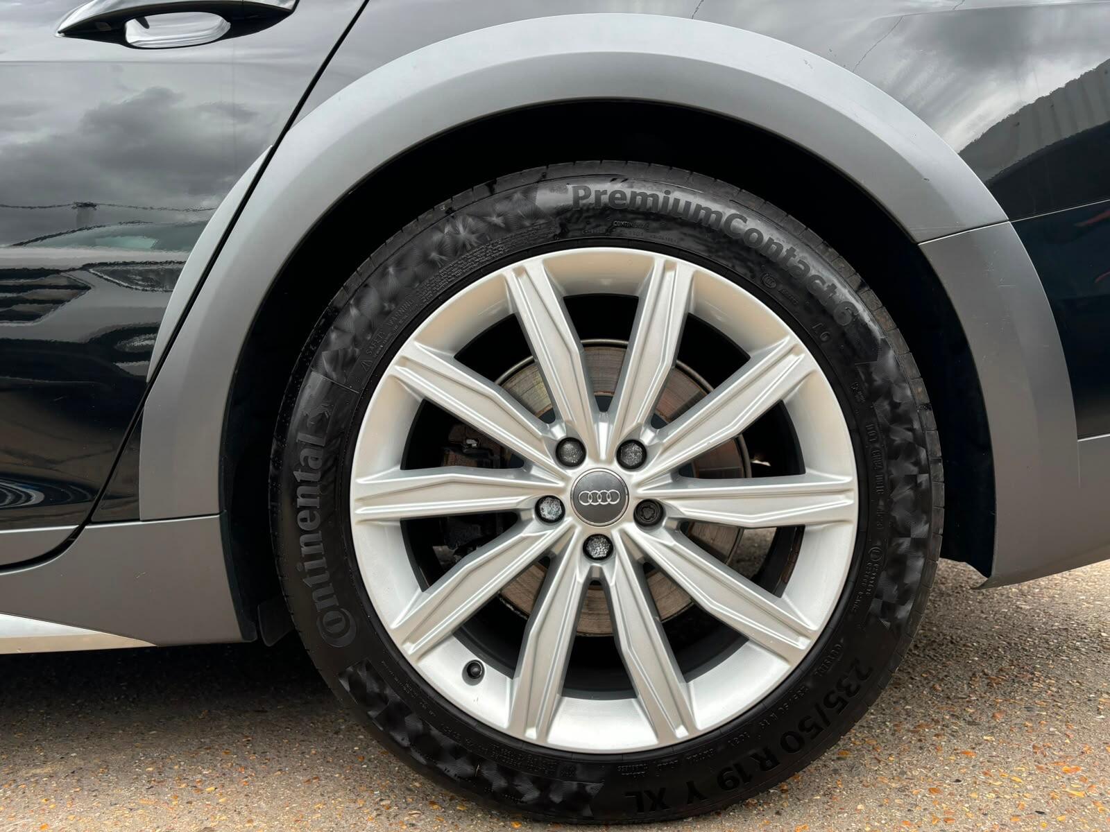 Audi A6 Allroad view 30