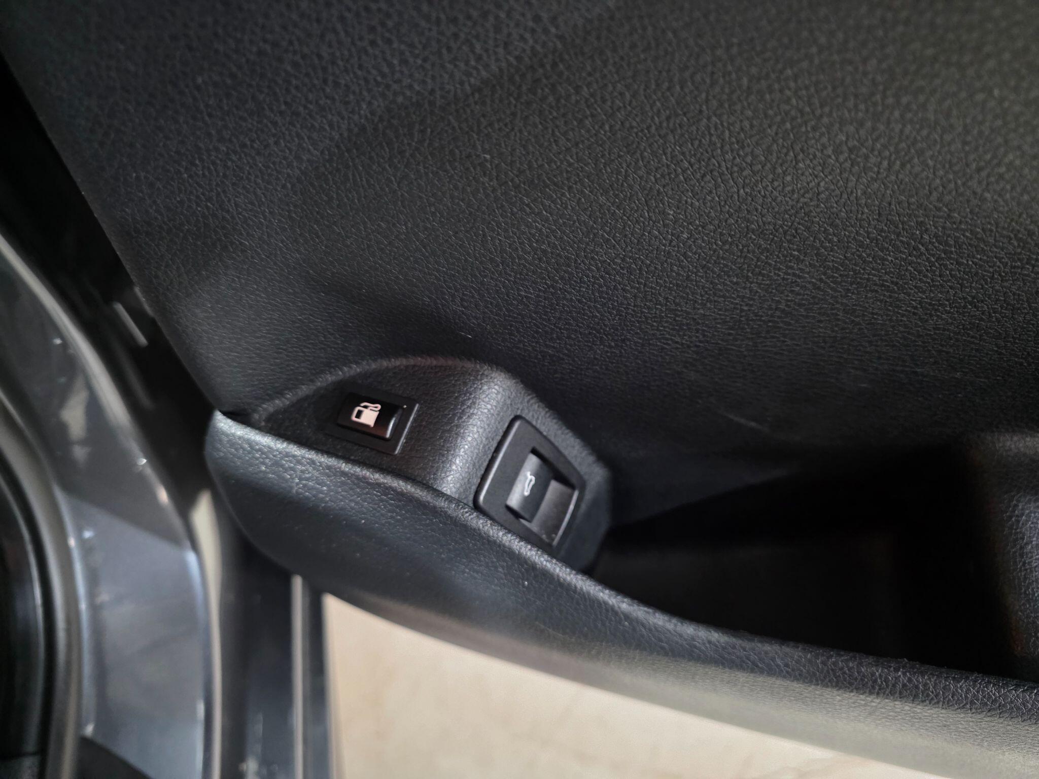 BMW 2 Series view 15