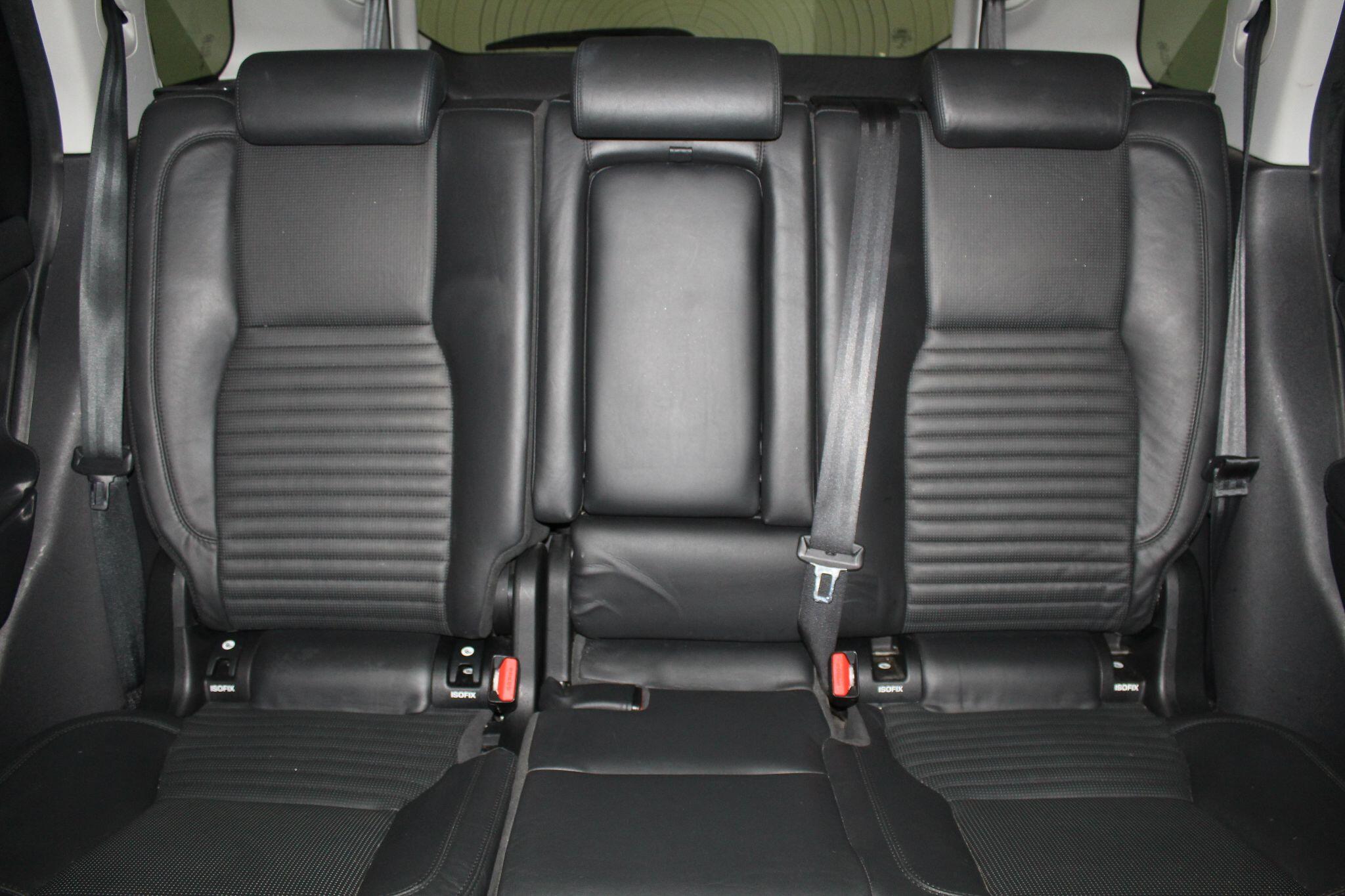Land Rover Discovery Sport view 51