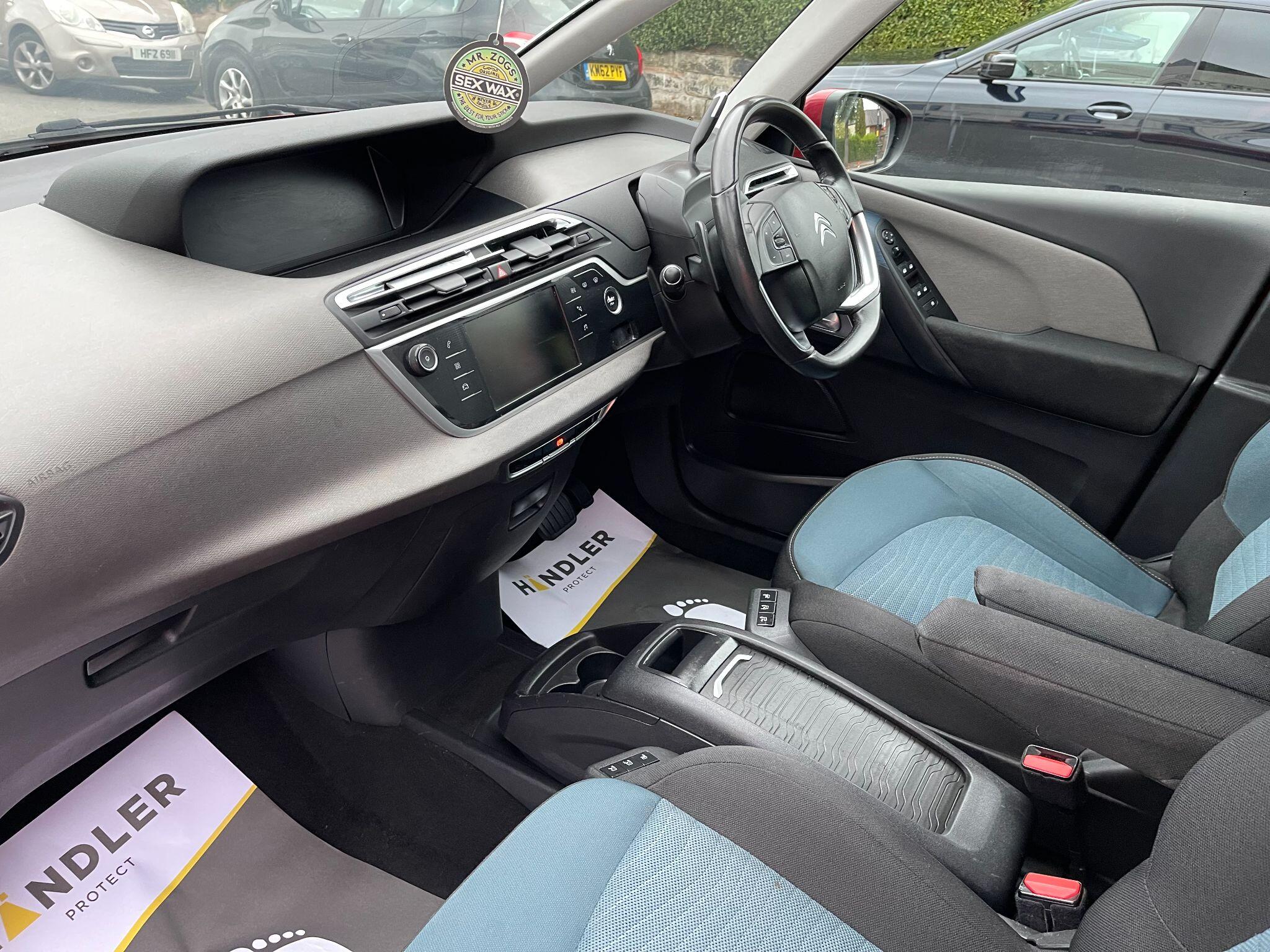 Citroen Grand C4 Picasso view 32