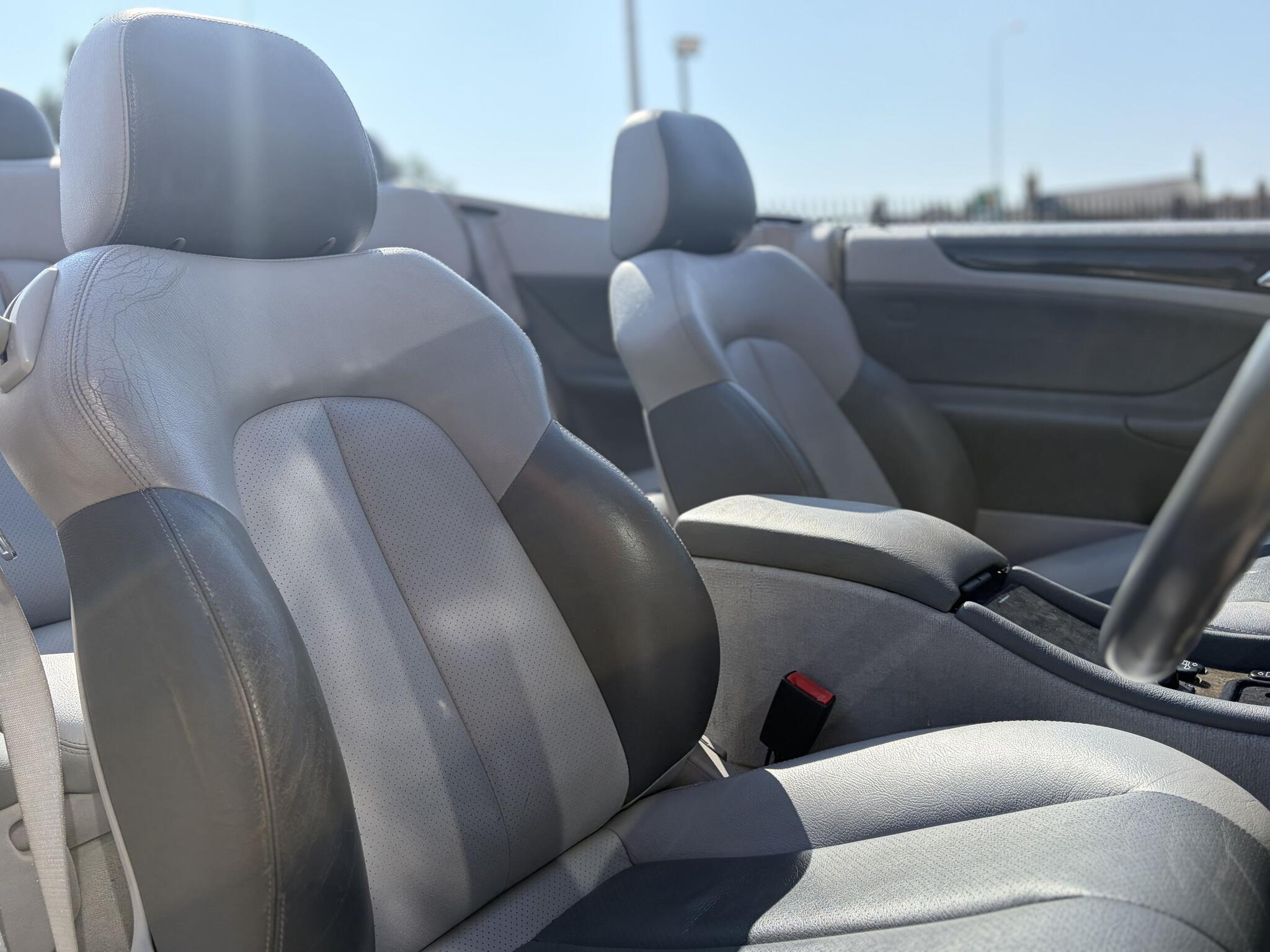 Mercedes-Benz CLK view 16