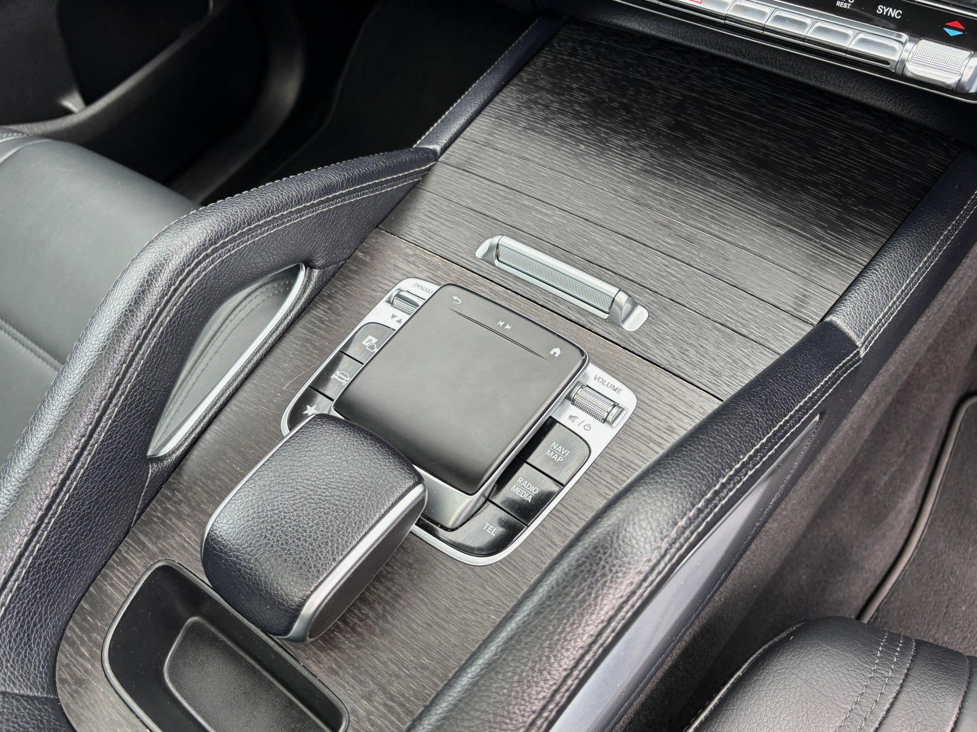 Mercedes-Benz Gle view 23