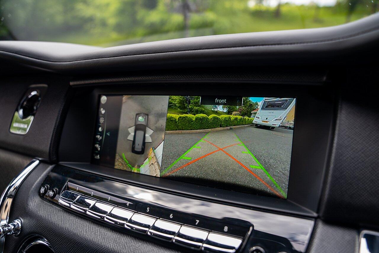 Rolls-Royce Cullinan view 80