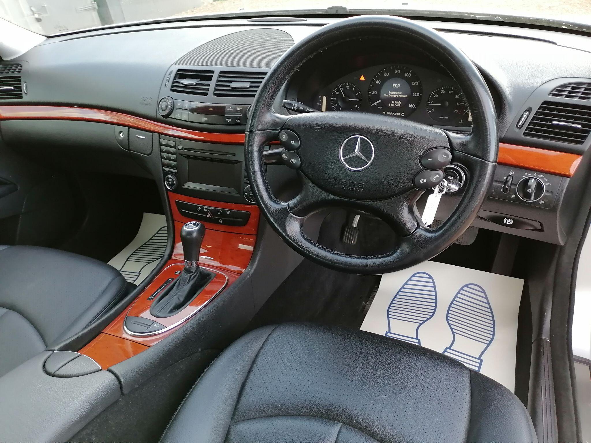 Mercedes-Benz E-Class view 52