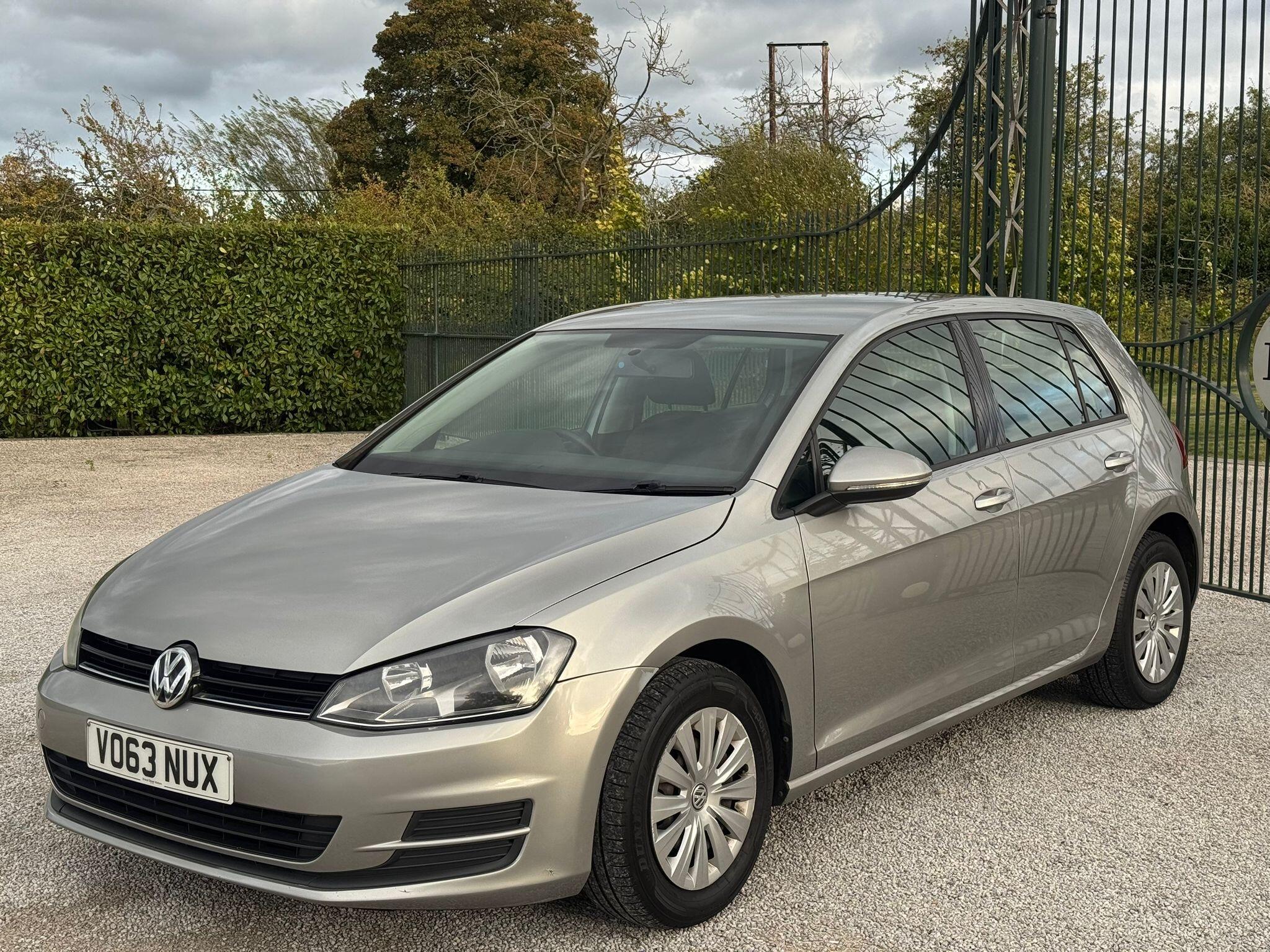 2013 Volkswagen Golf image 9