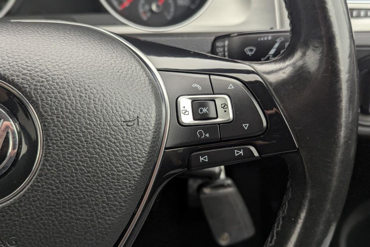 Volkswagen Golf view 31