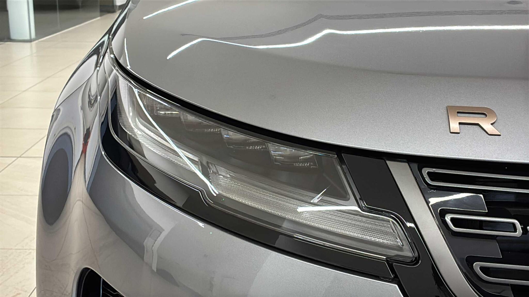 Land Rover Range Rover Evoque view 17