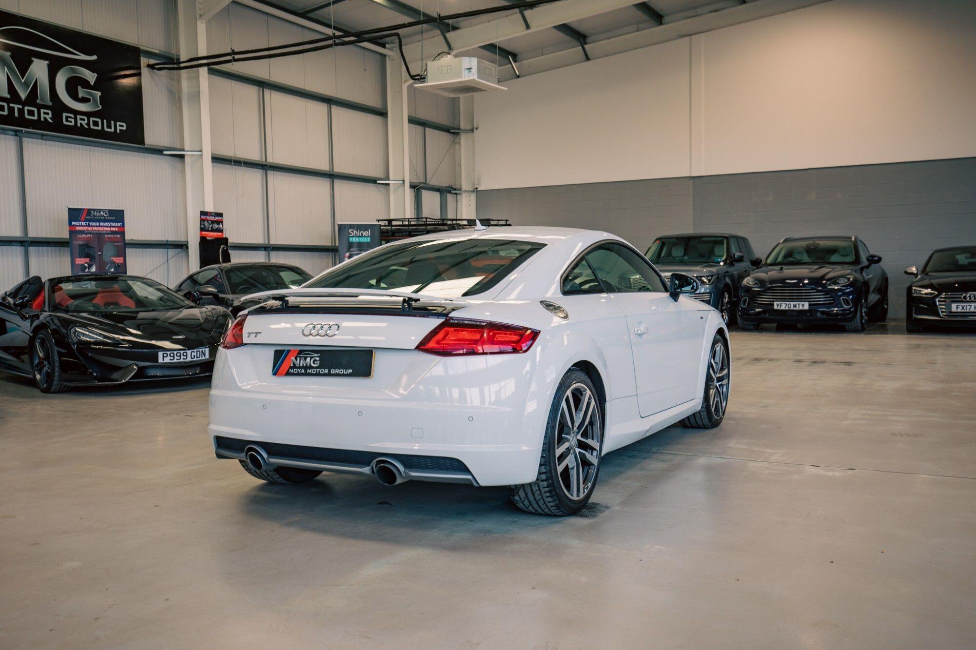 Audi TT view 29