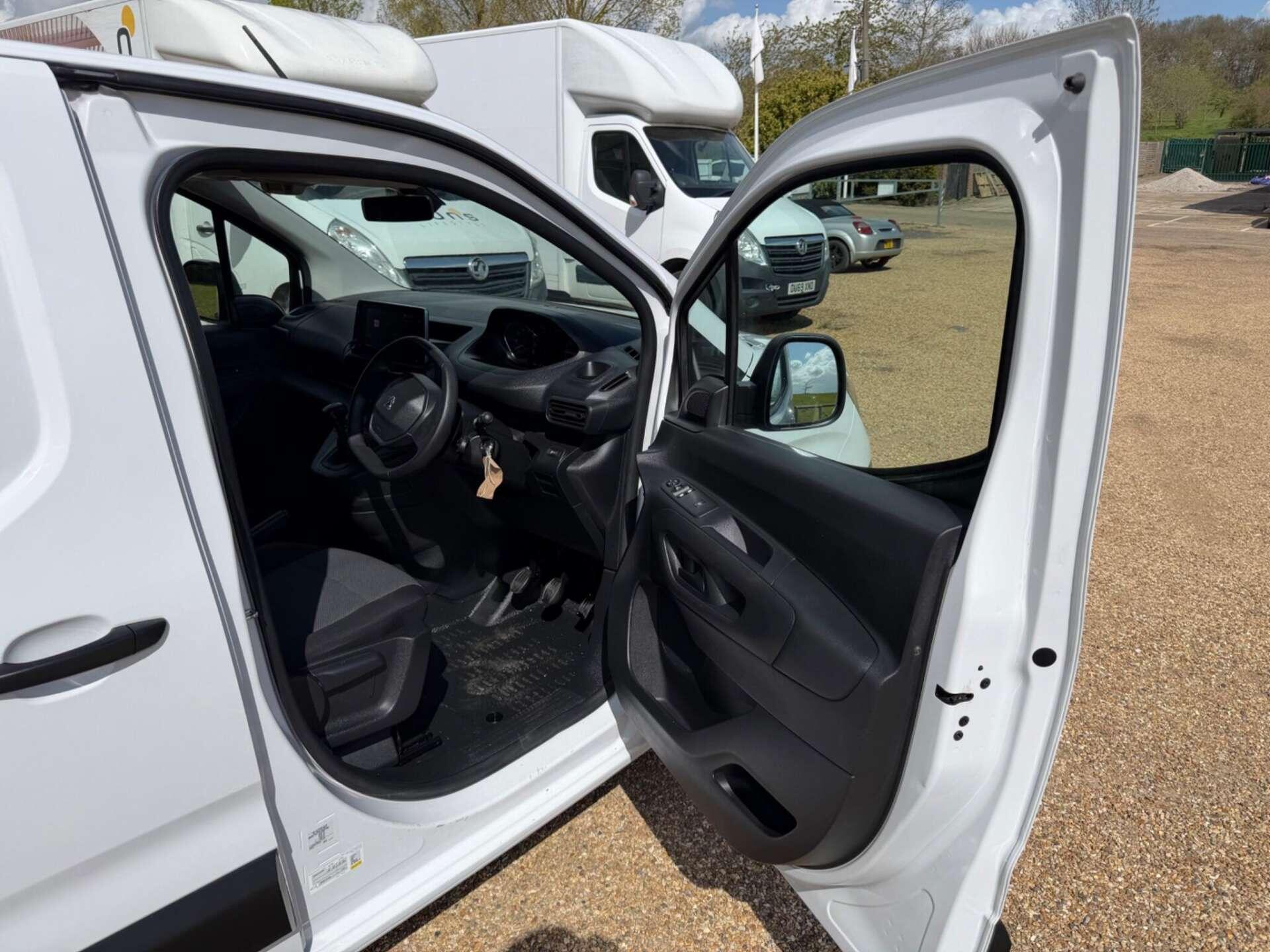 Peugeot Partner view 18
