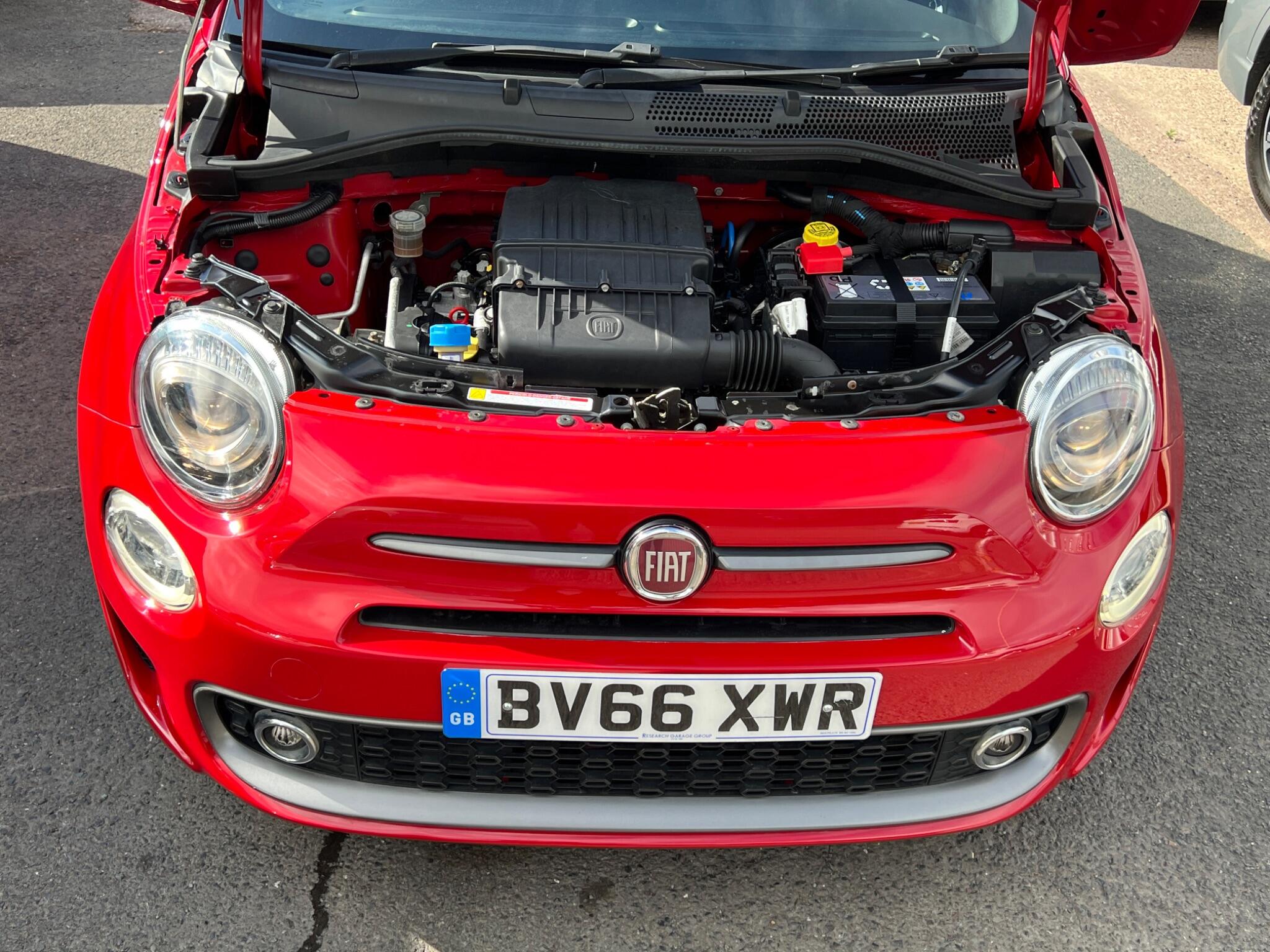 2016 Fiat 500 image 26