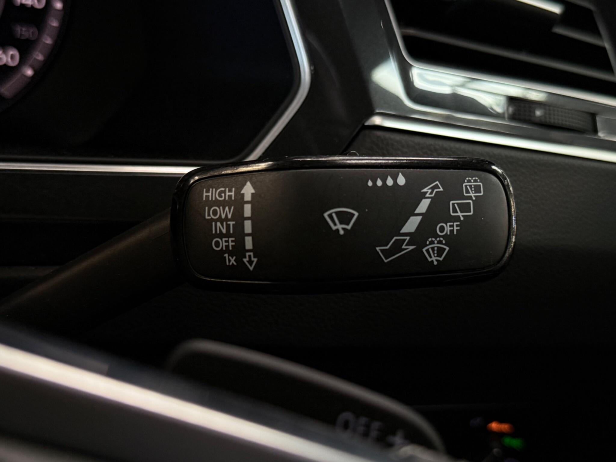 Volkswagen Tiguan view 17