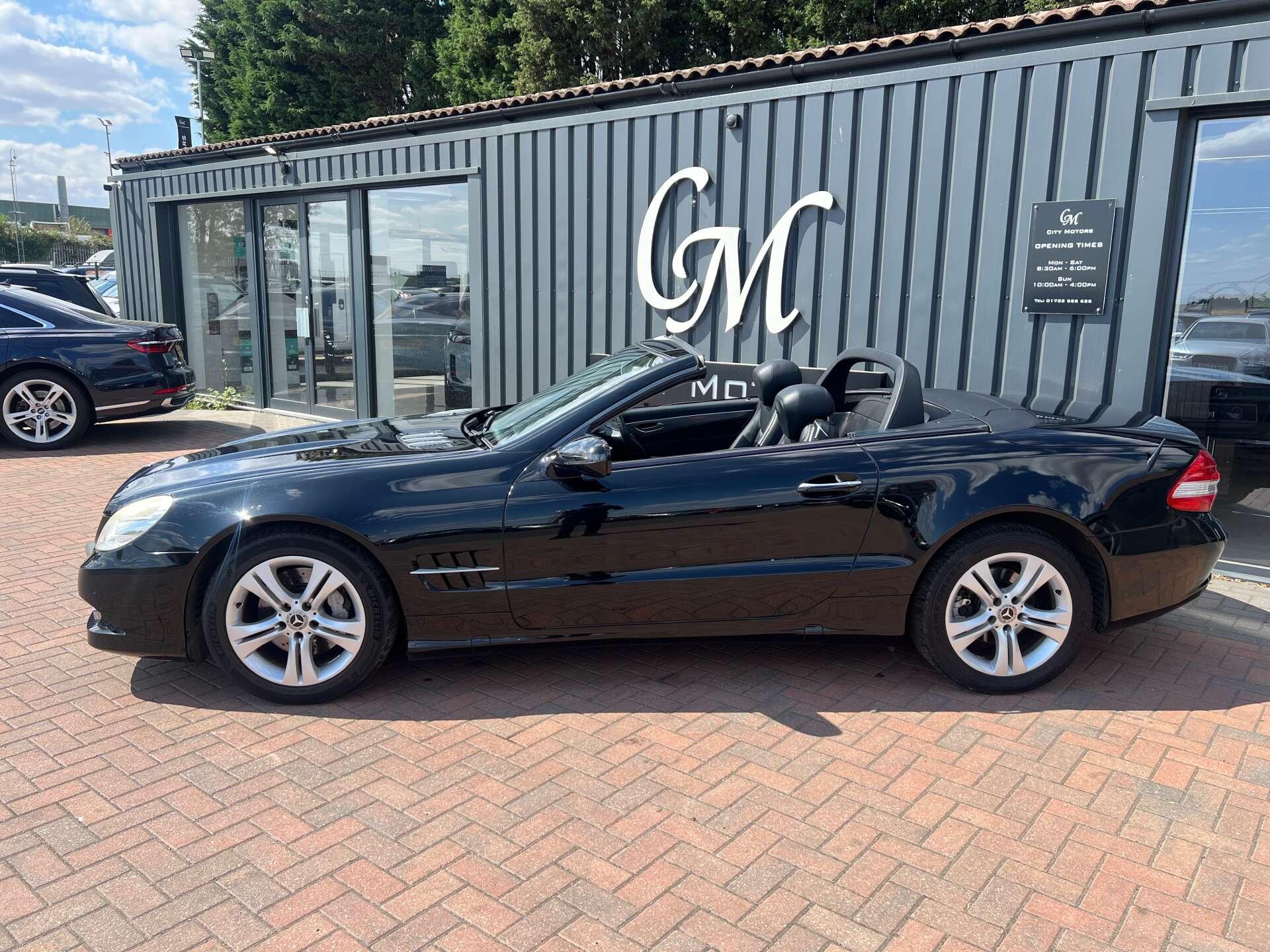 Mercedes-Benz SL view 18