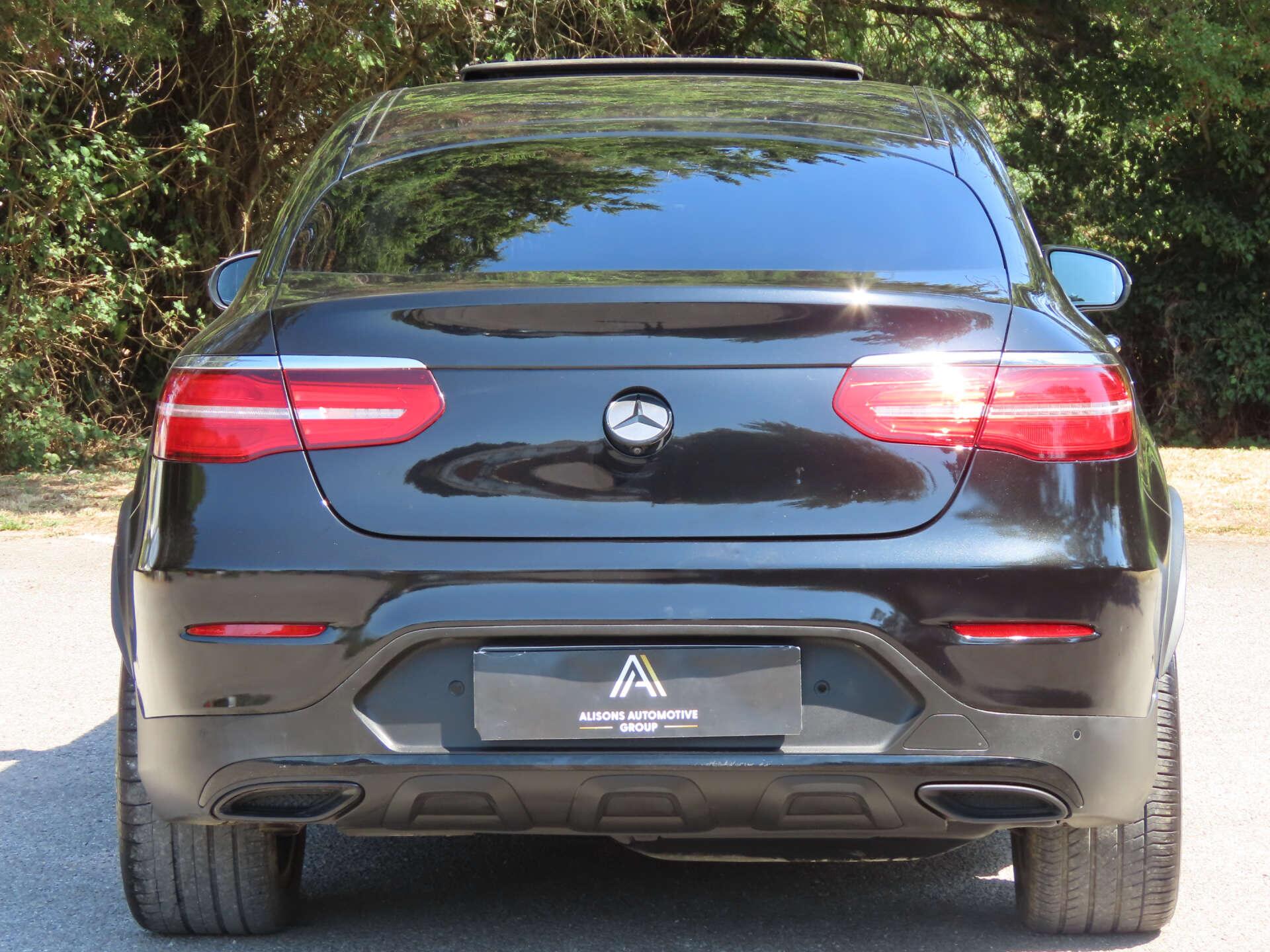 Mercedes-Benz GLC view 5