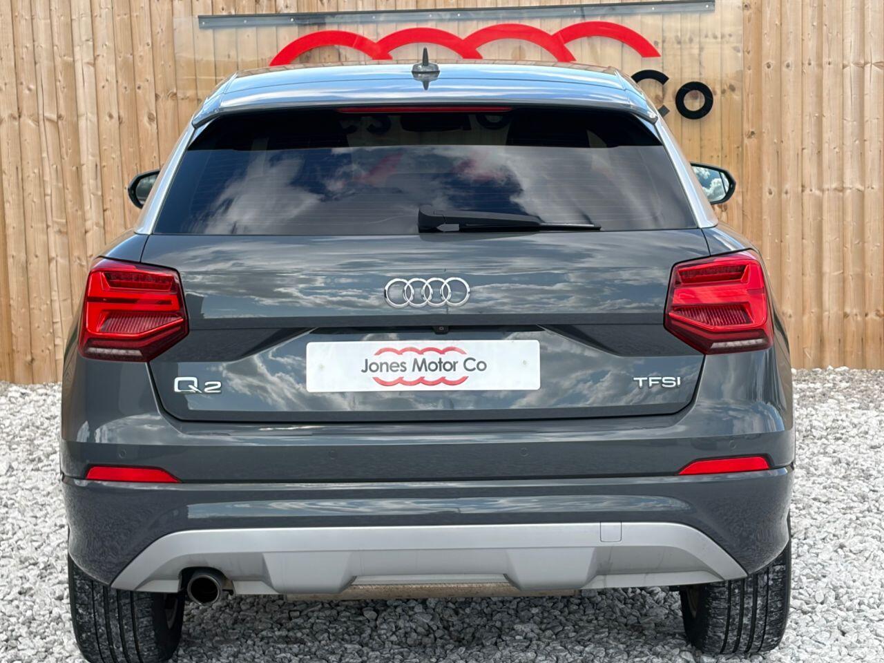 Audi Q2 view 9