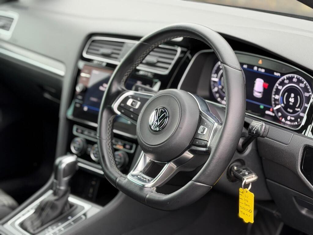Volkswagen Golf view 12