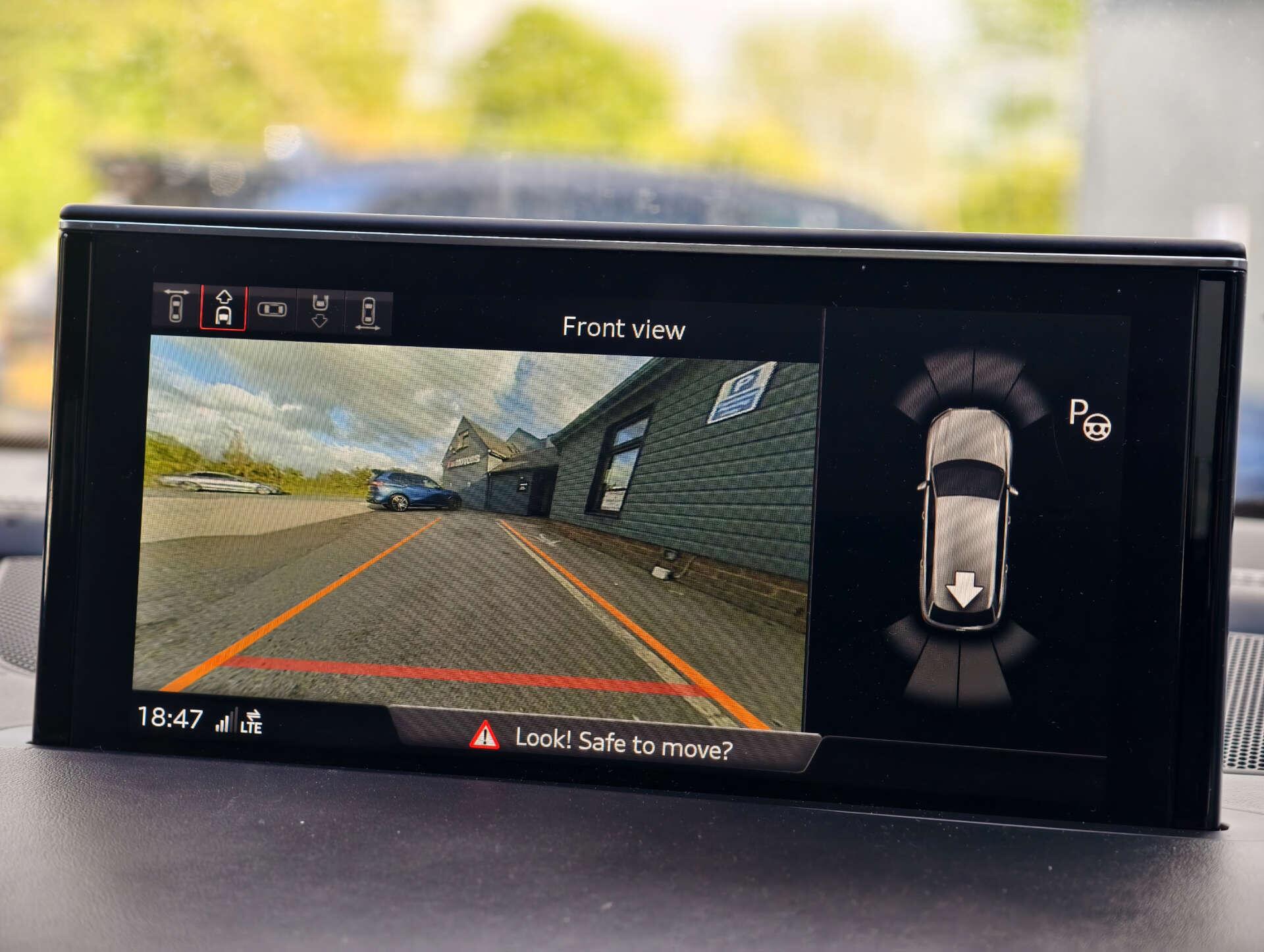 Audi Q7 view 48