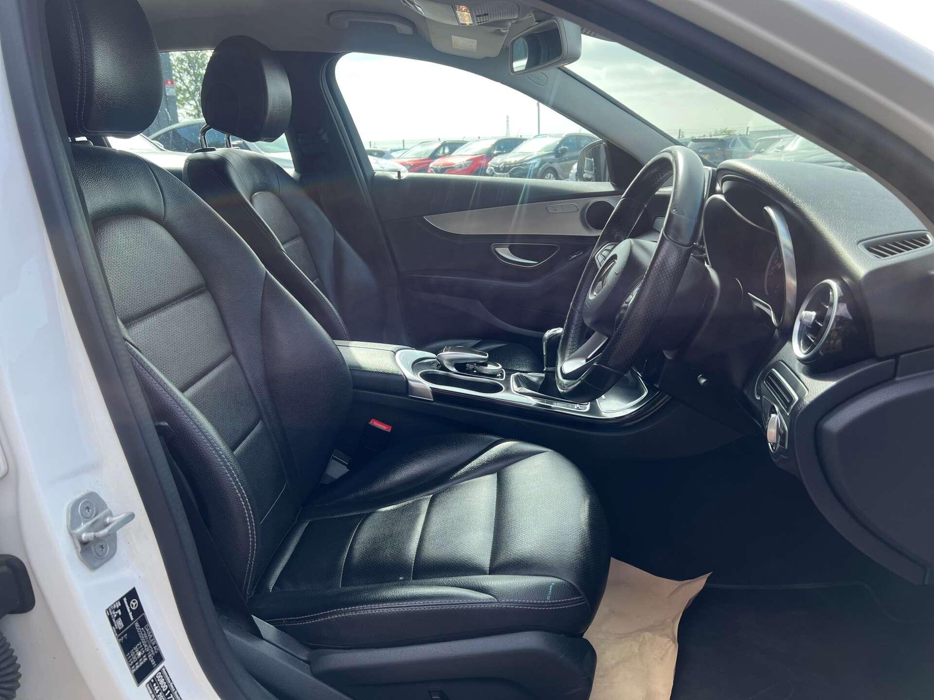 Mercedes-Benz C-Class view 16