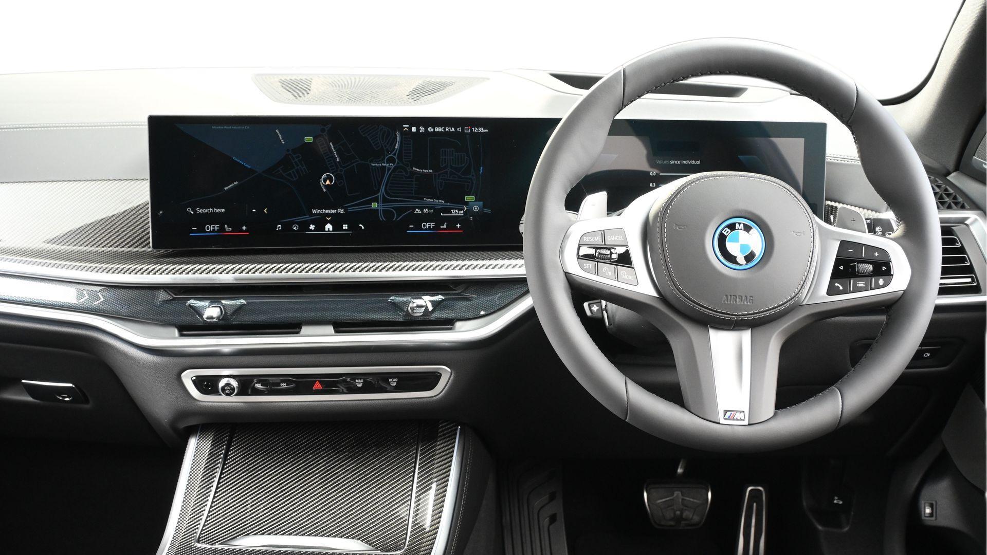 BMW X5 view 5