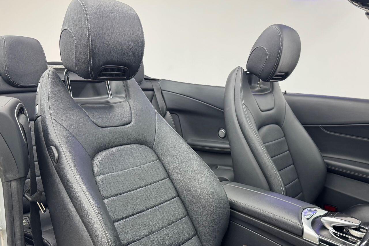 Mercedes-Benz C-Class view 31