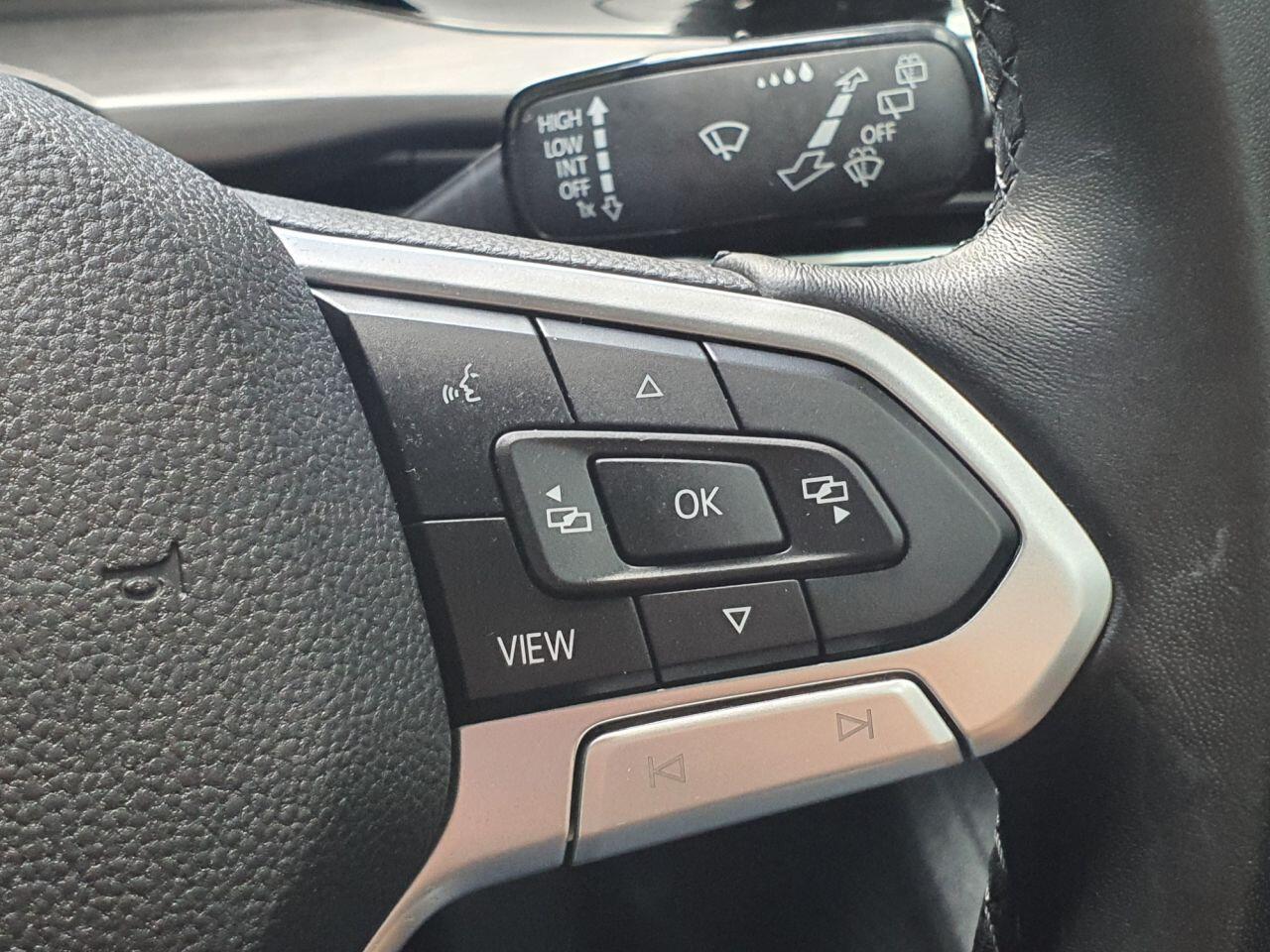 Volkswagen Golf view 33