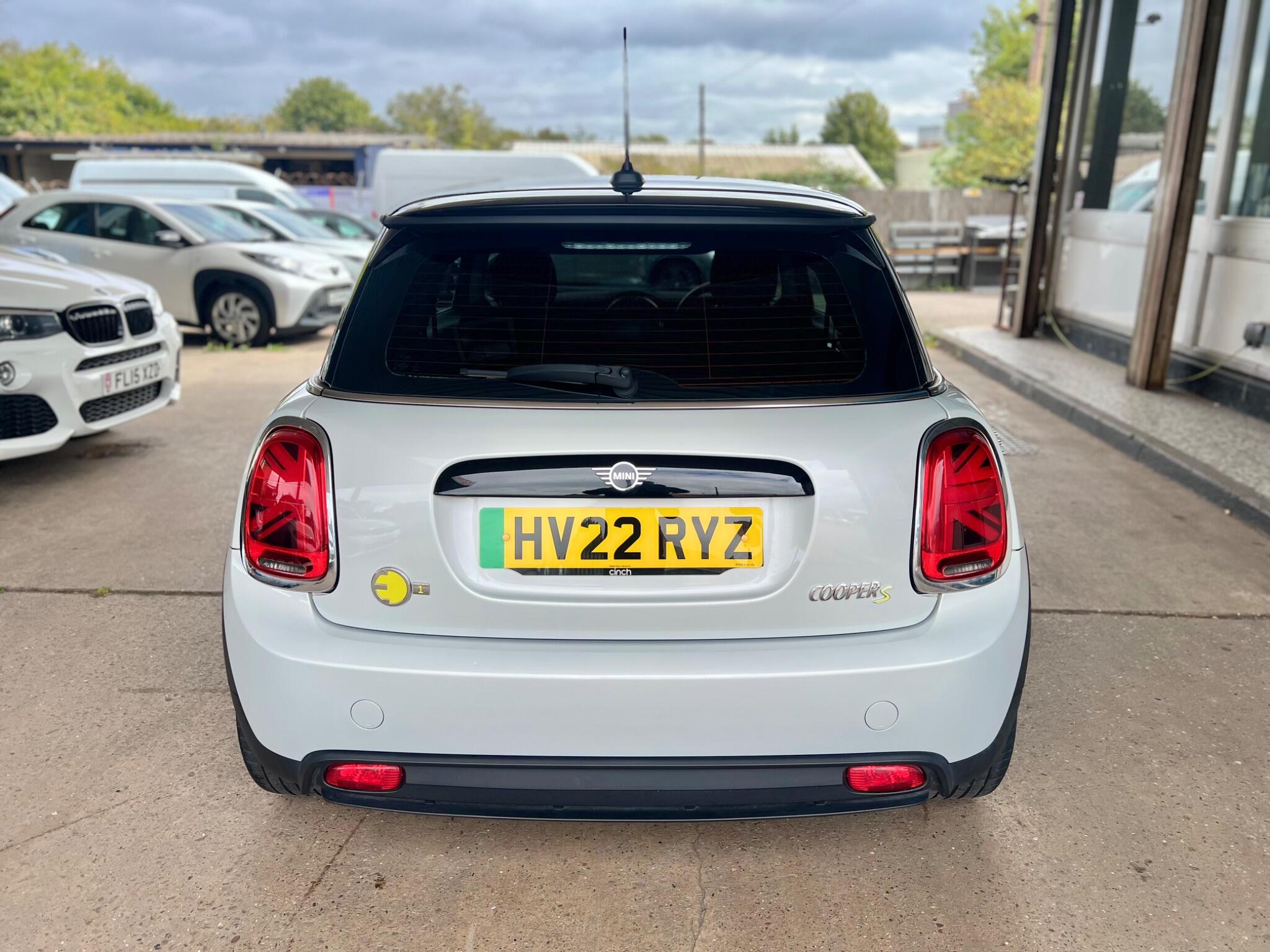 Mini Electric Hatch view 18