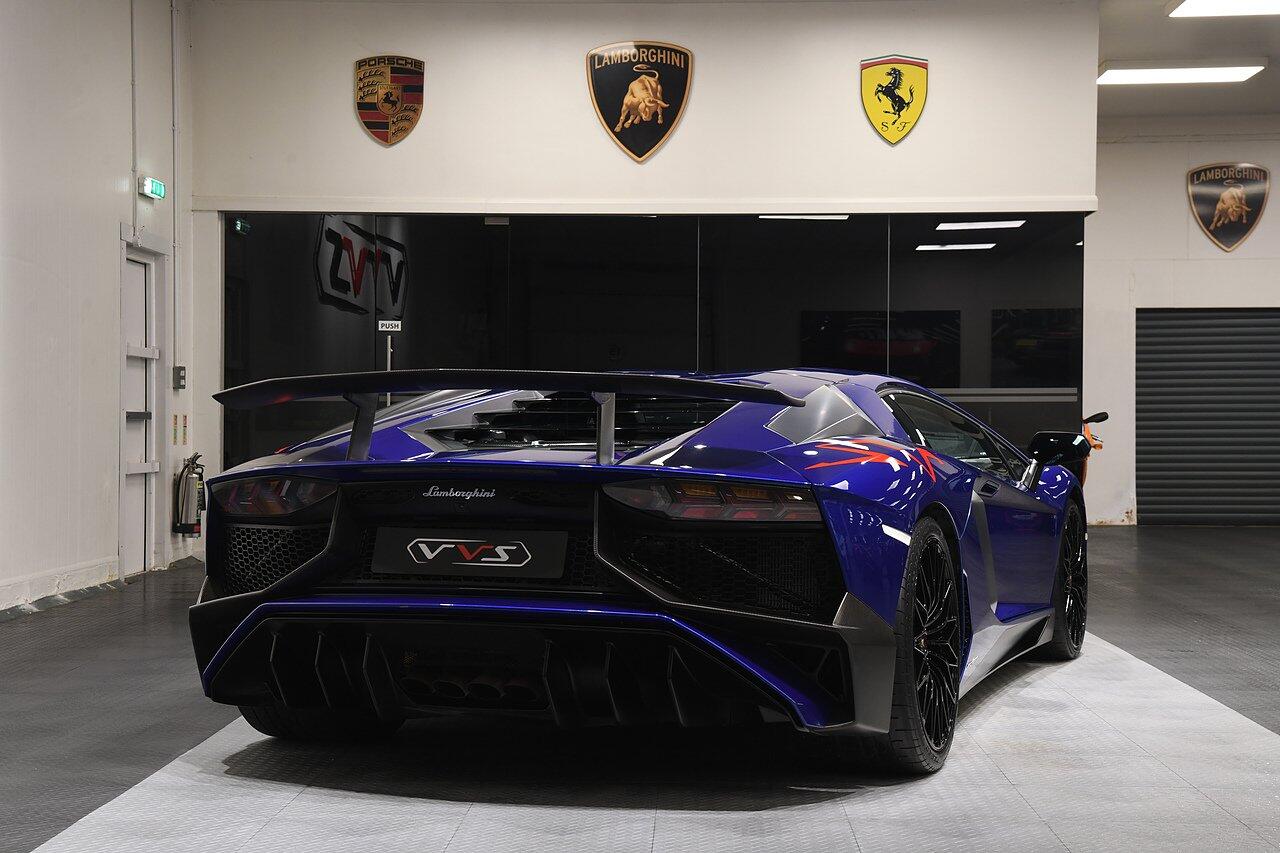 Lamborghini Aventador view 3