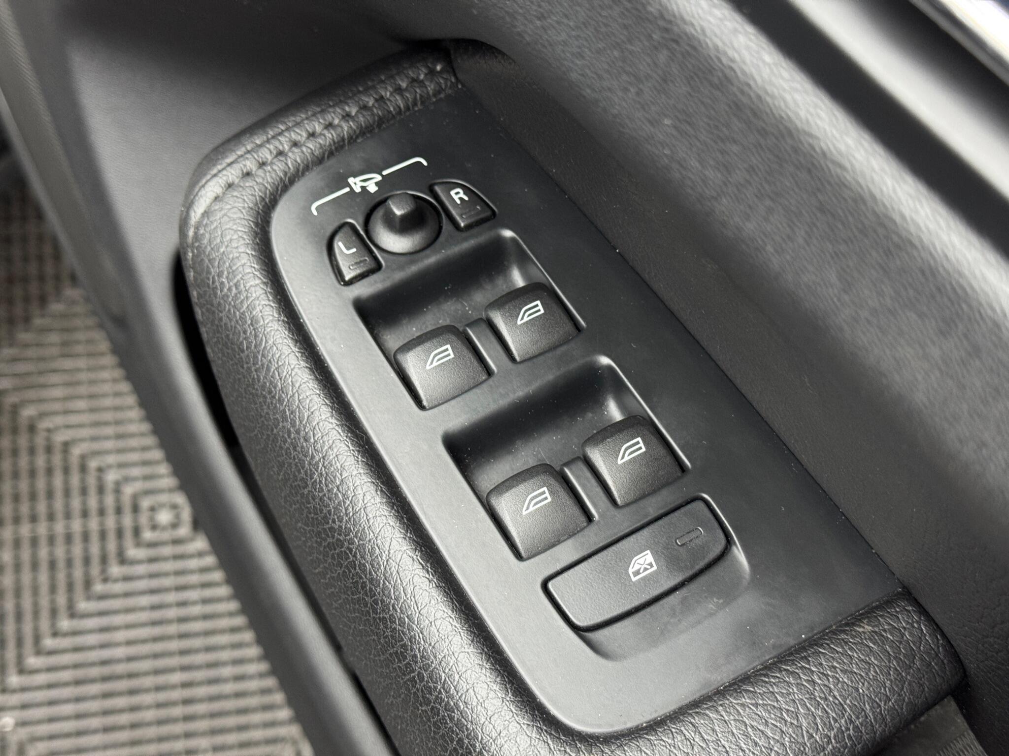 Volvo XC60 view 46