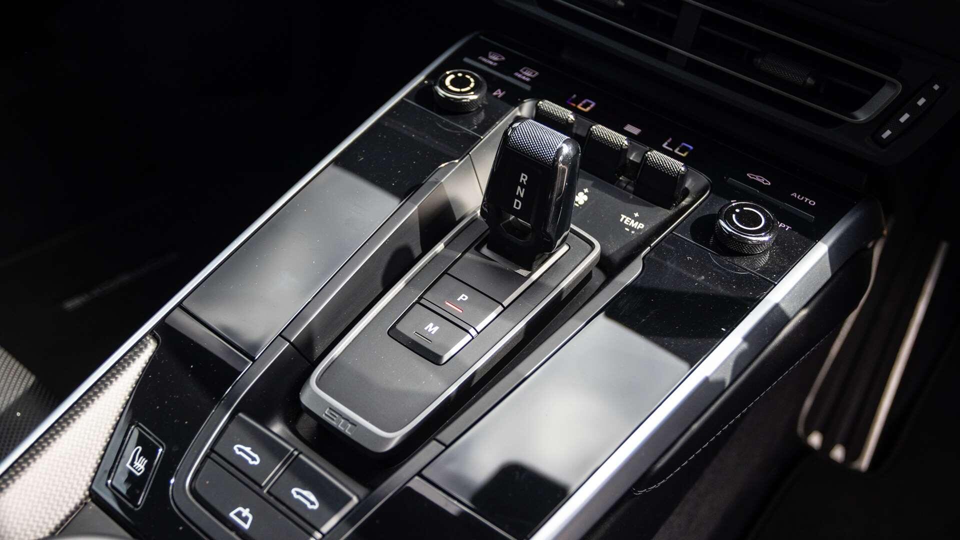 Porsche 911 view 20