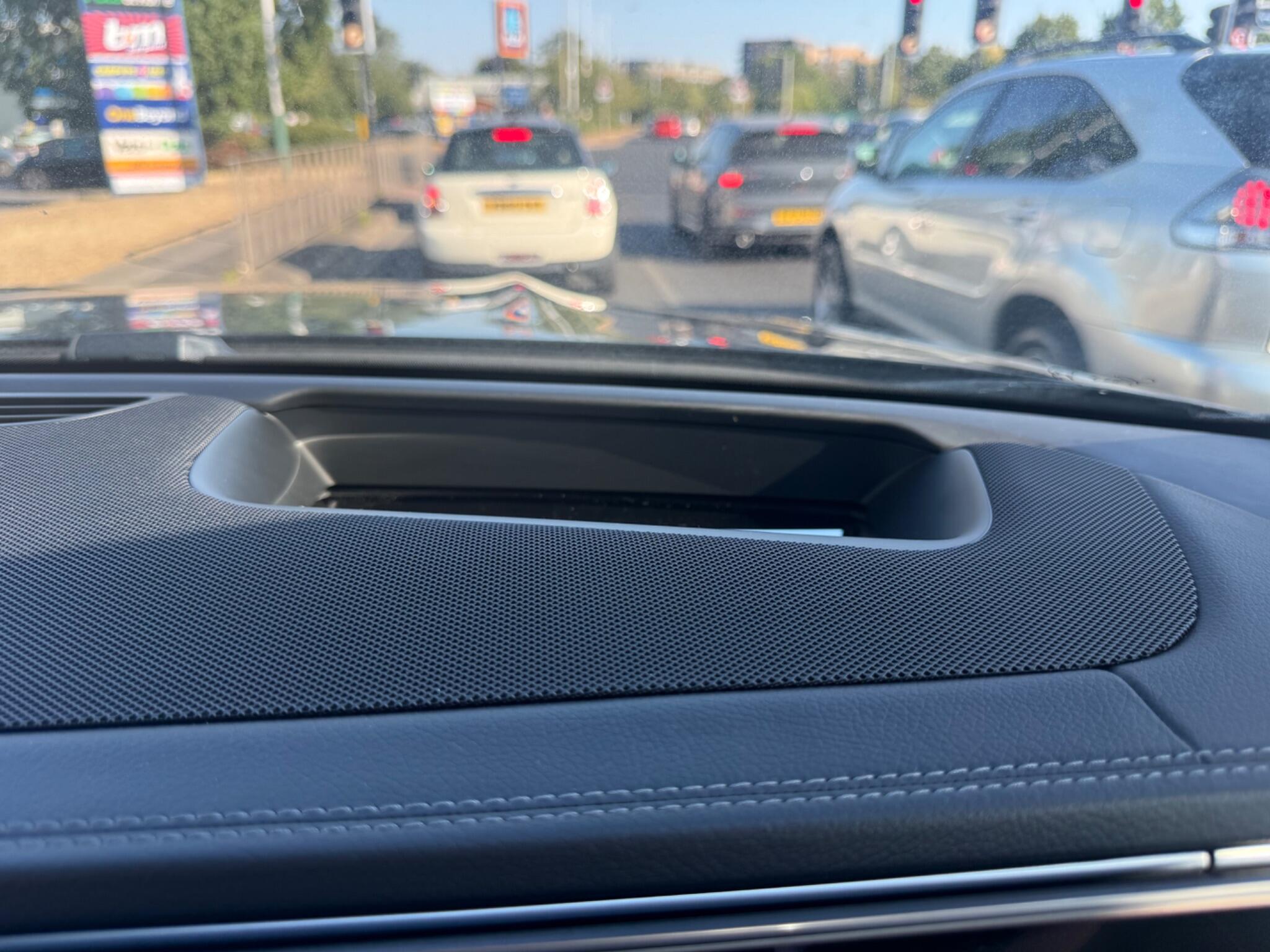 Mercedes-Benz GLS view 19