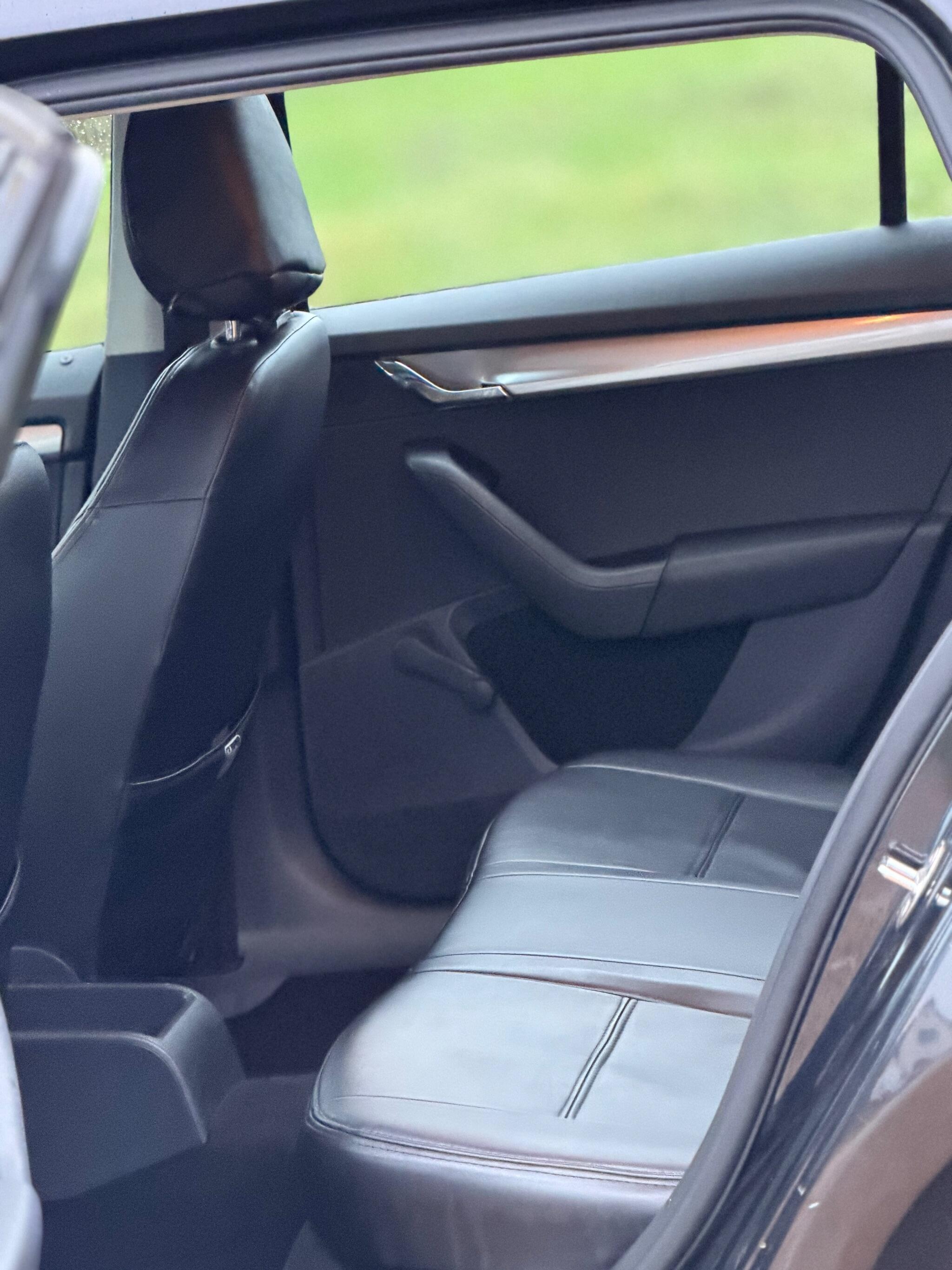 2017 Skoda Octavia 1.6 TDI S Euro 6 (s/s) 5dr image 23