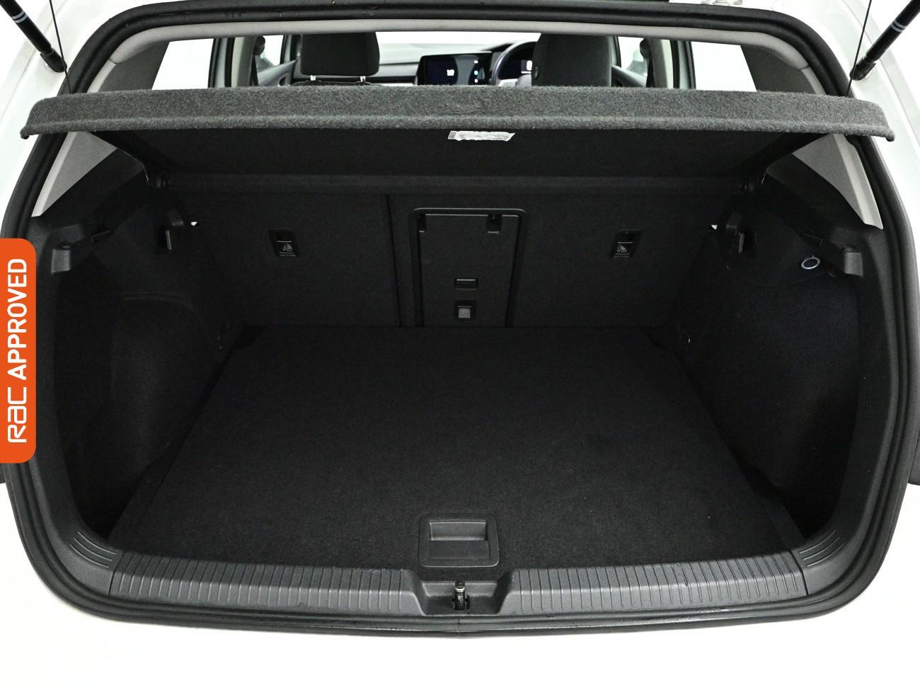 Volkswagen Golf view 25