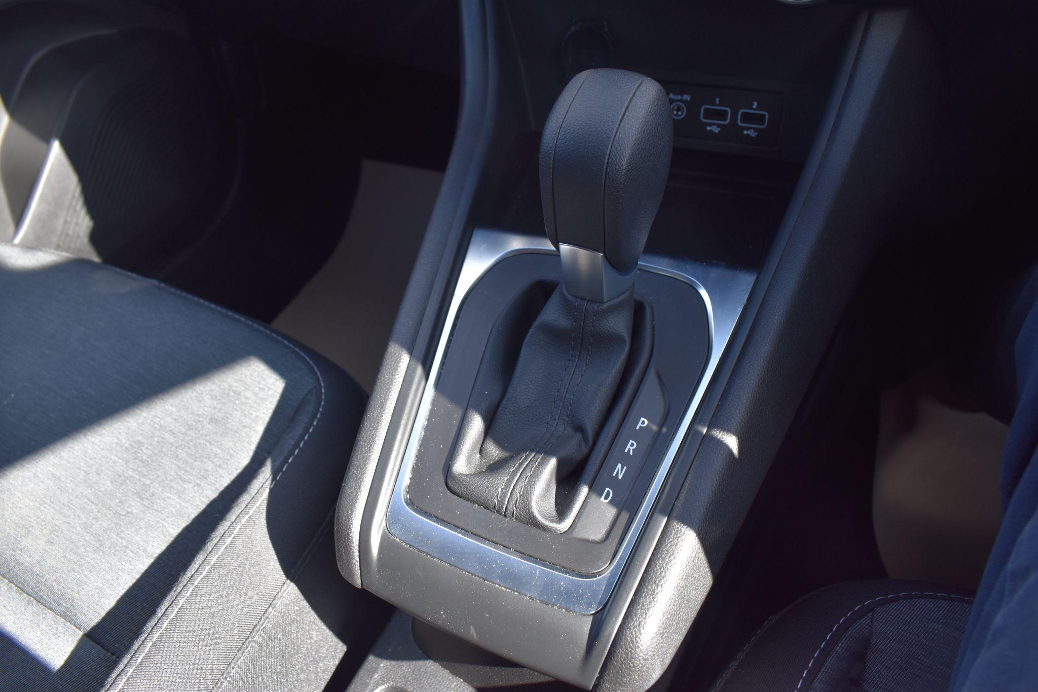 Captur - 1.3 TCe Iconic EDC Euro 6 (s/s) 5dr - Image 16