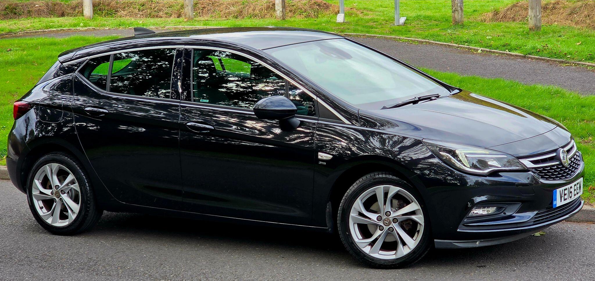 Vauxhall Astra view 9