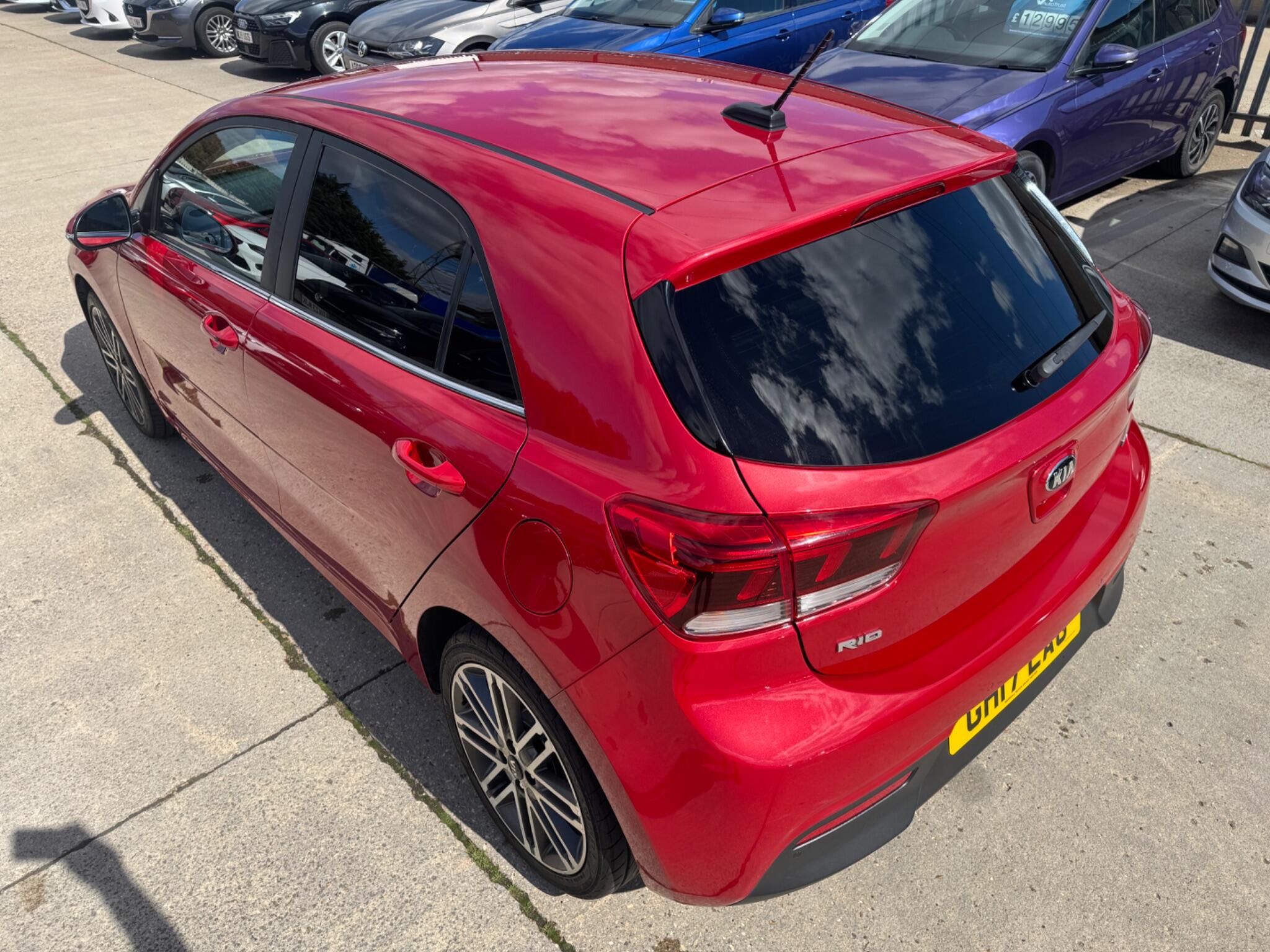 Kia Rio view 11