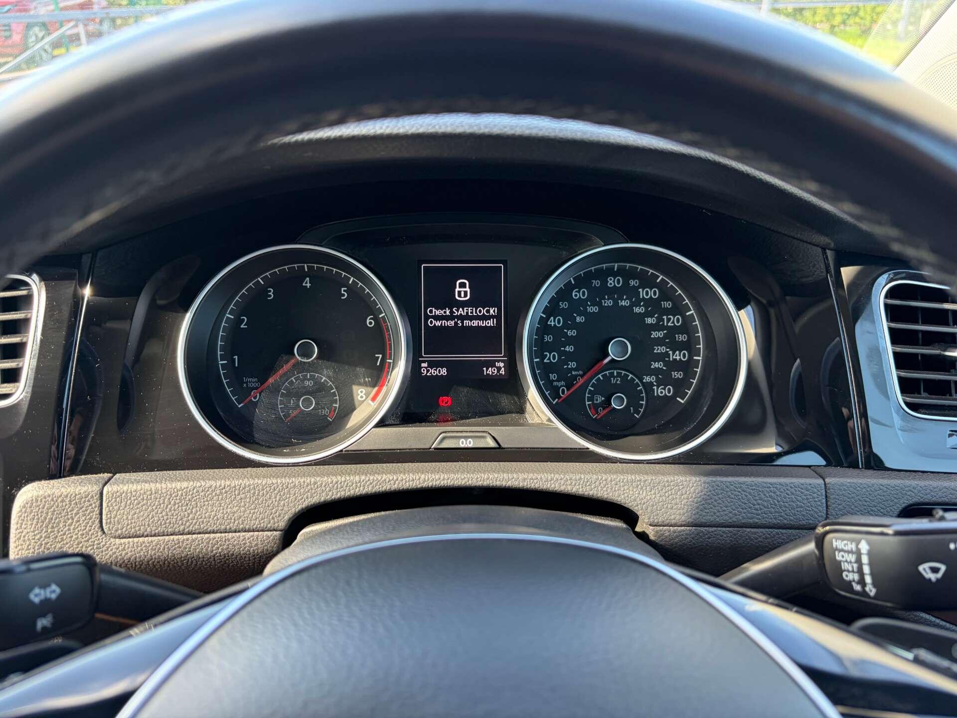 Volkswagen Golf view 37