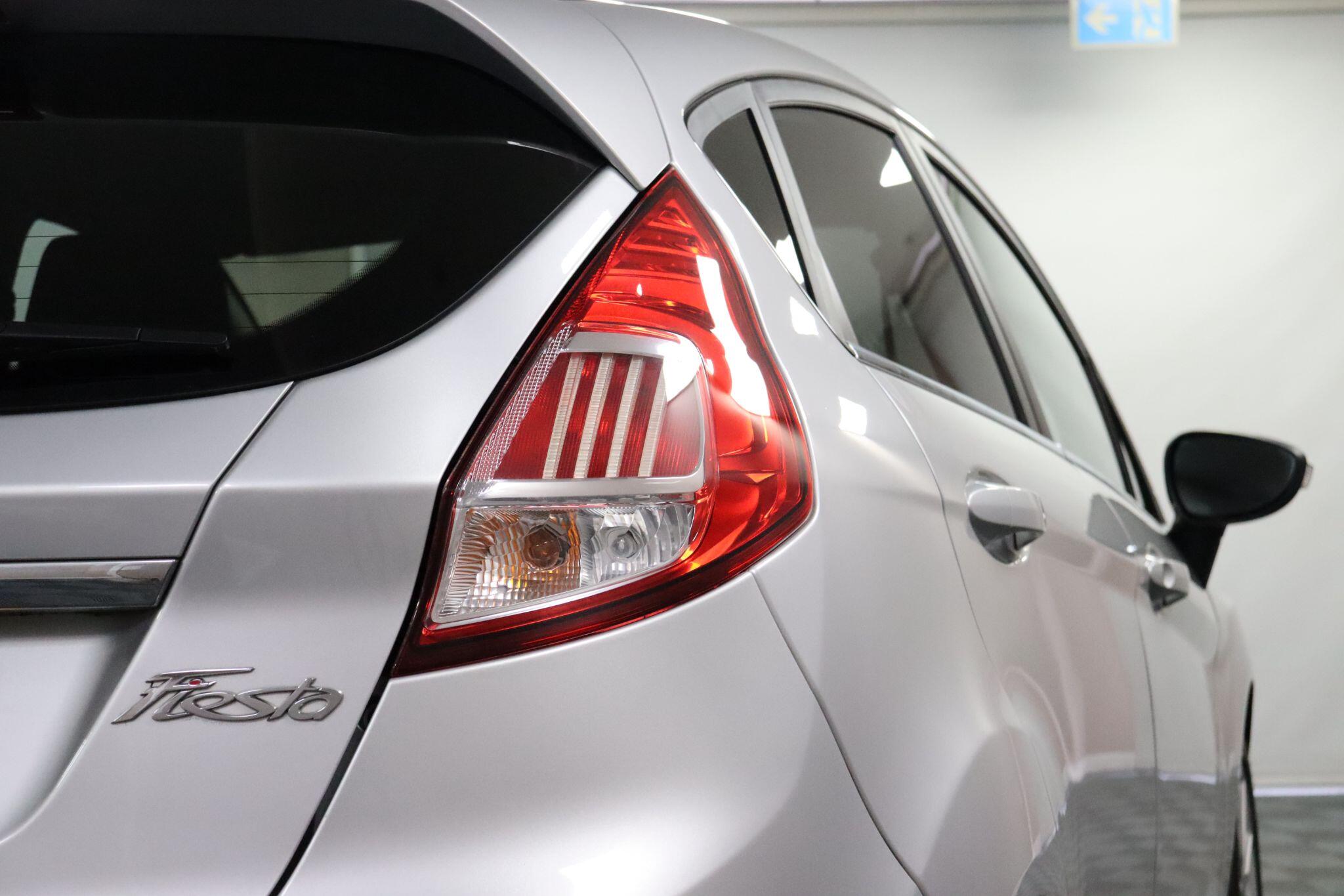 Ford Fiesta view 23