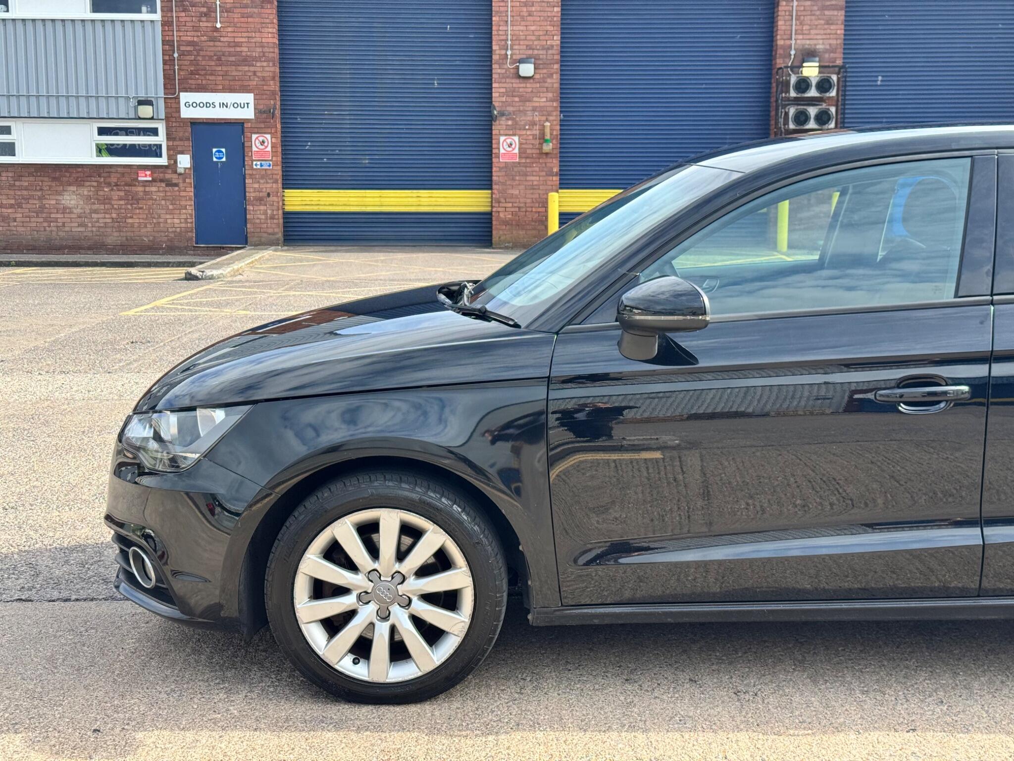 Audi A1 view 9
