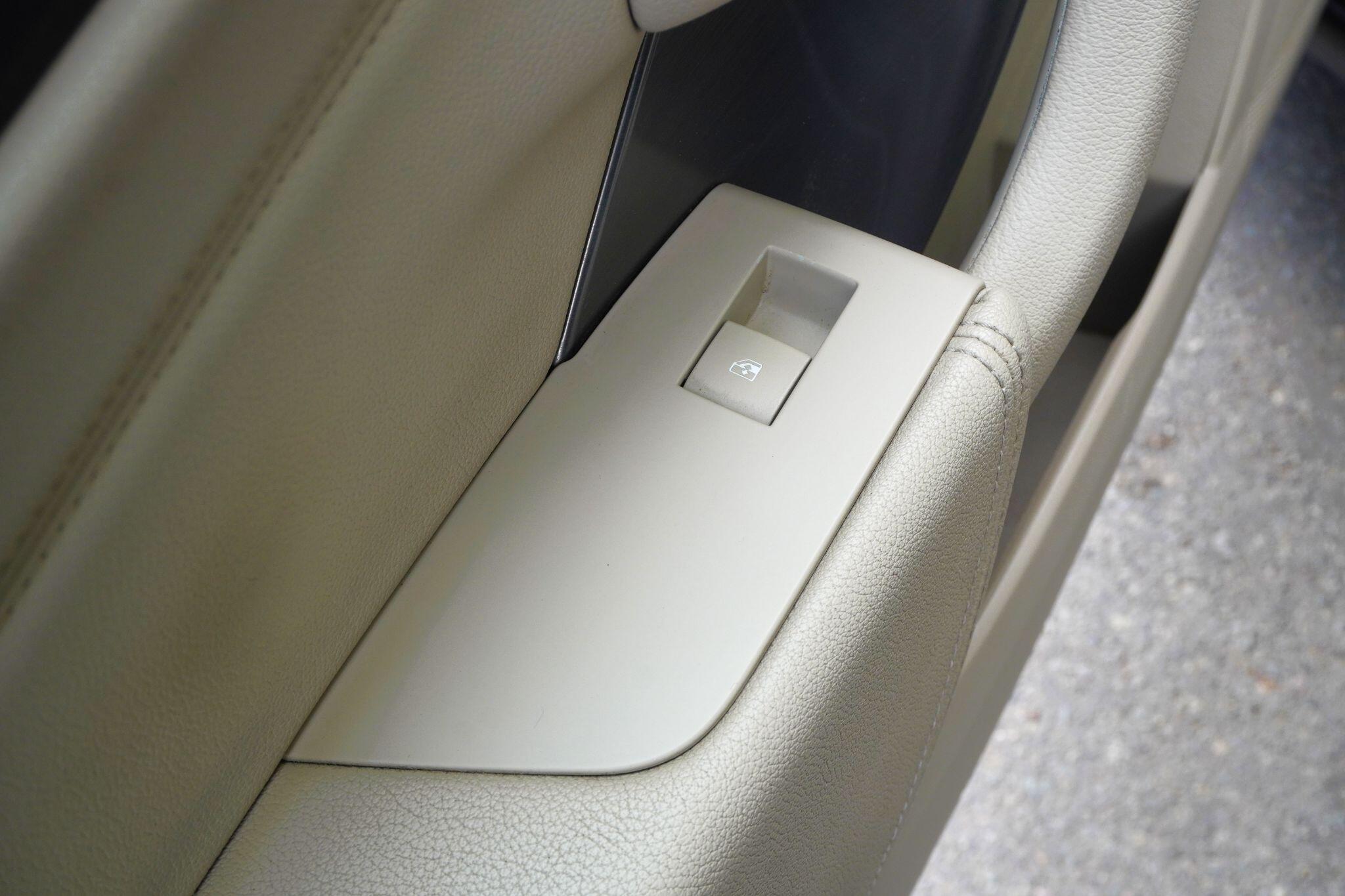 Saab 9-5 view 44